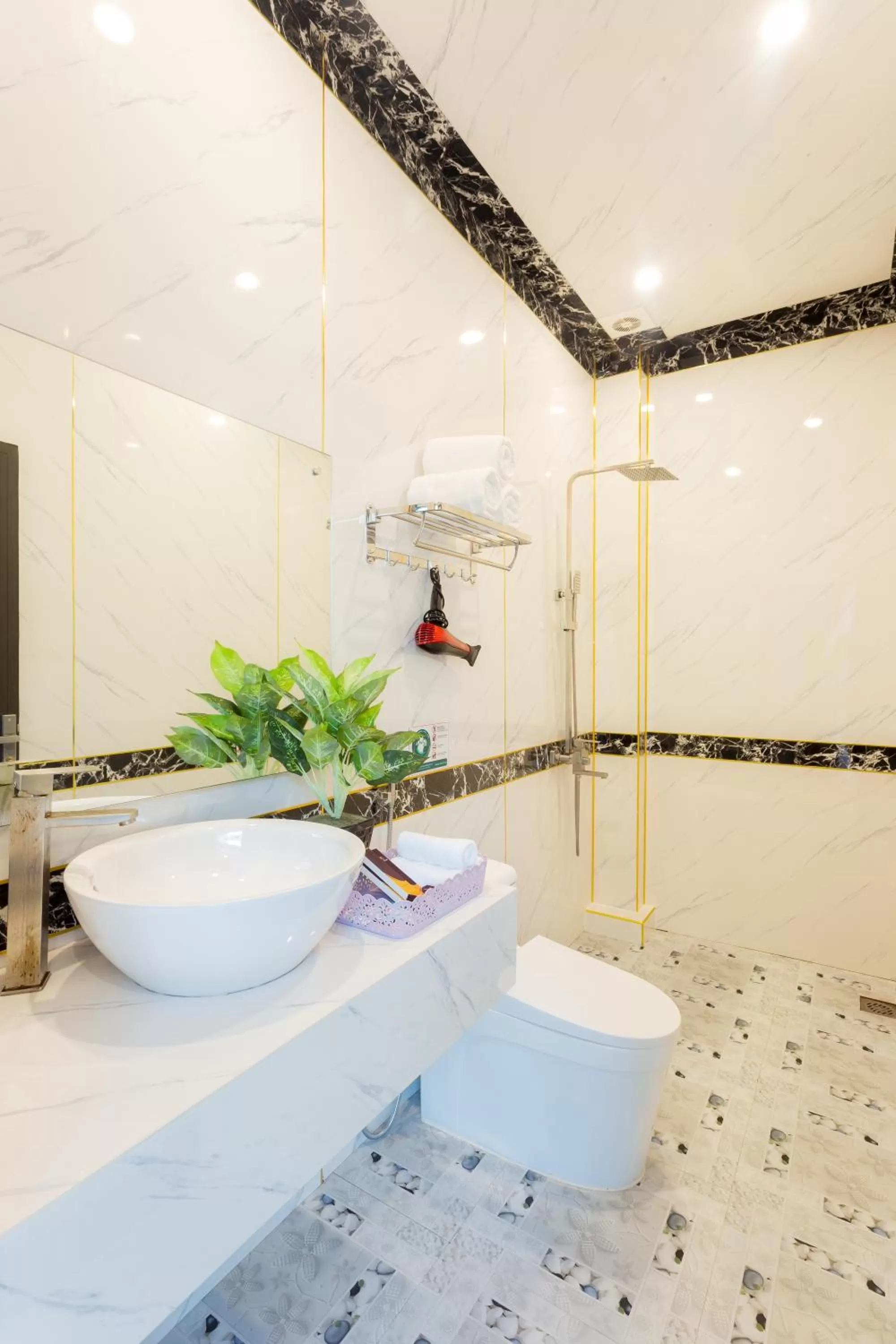 TAM COC SUNSHINE HOTEL