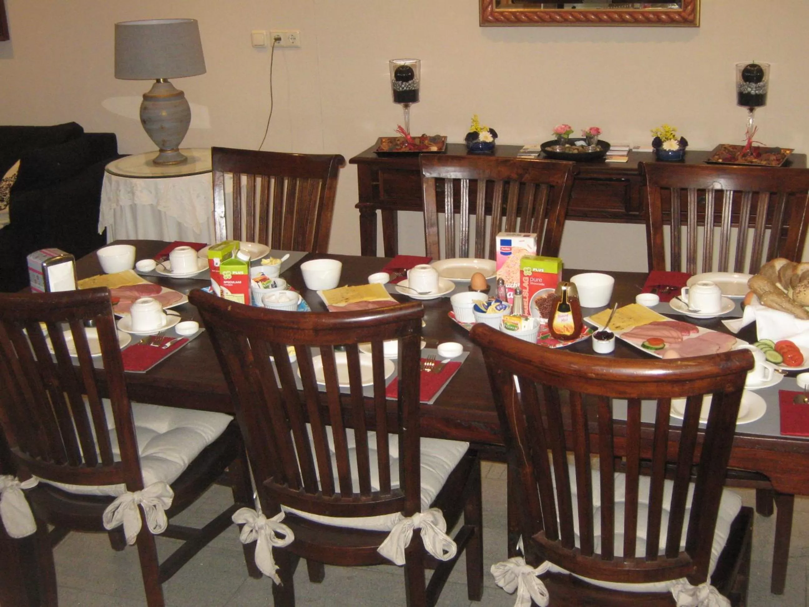 Food and drinks in B&B De Tobbedanser Harlingen