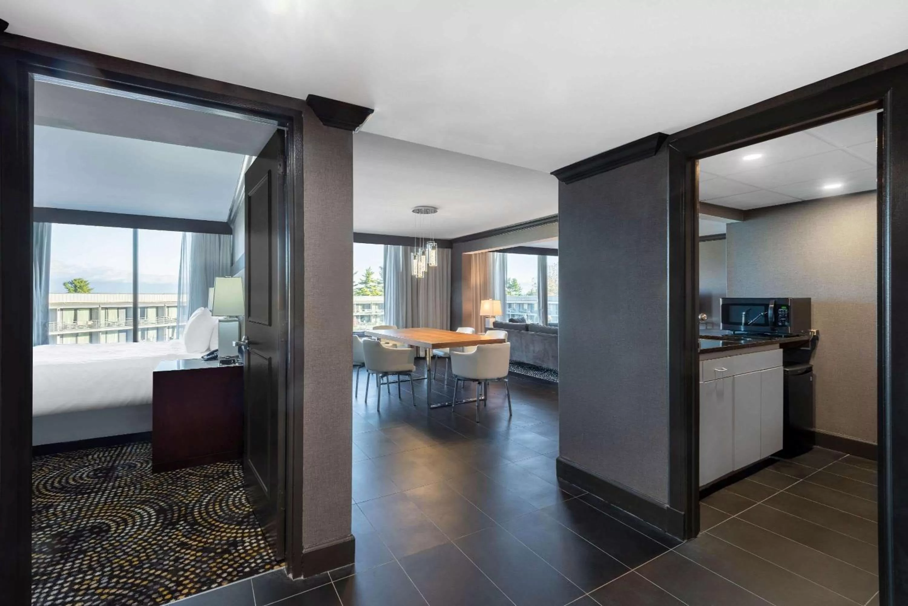 Photo of the whole room, Bed in Wyndham Lancaster Resort and Convention Center