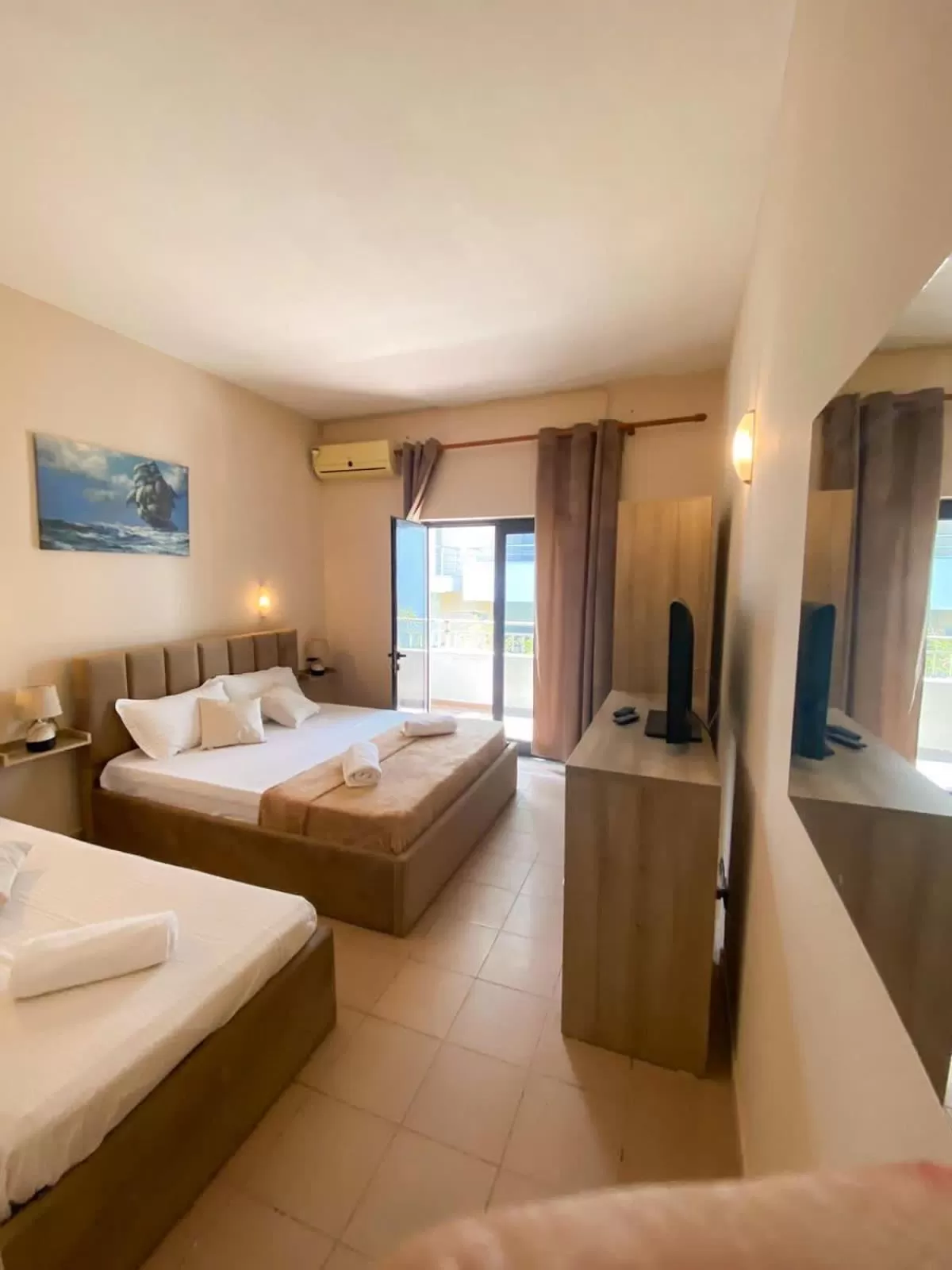 Photo of the whole room in Seashell Beach Rooms