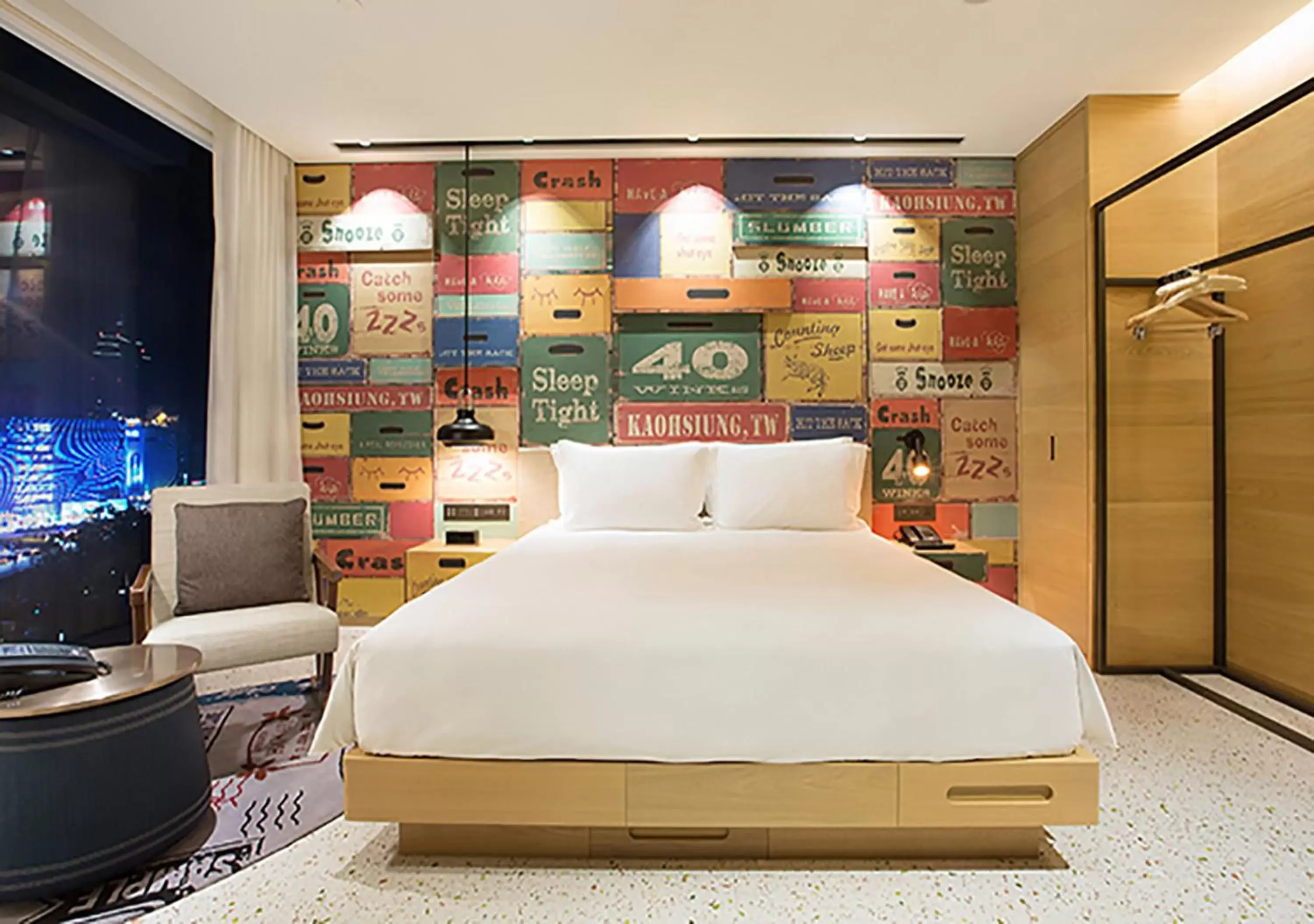 Standard King Room with City View in Hotel Indigo Kaohsiung Central Park, an IHG Hotel Standard King Room with City View in Hotel Indigo Kaohsiung Central Park, an IHG Hotel