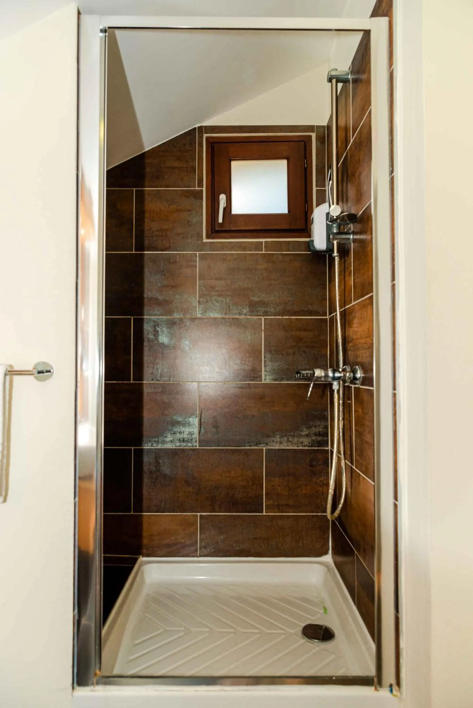 Bathroom in Tama Hotel