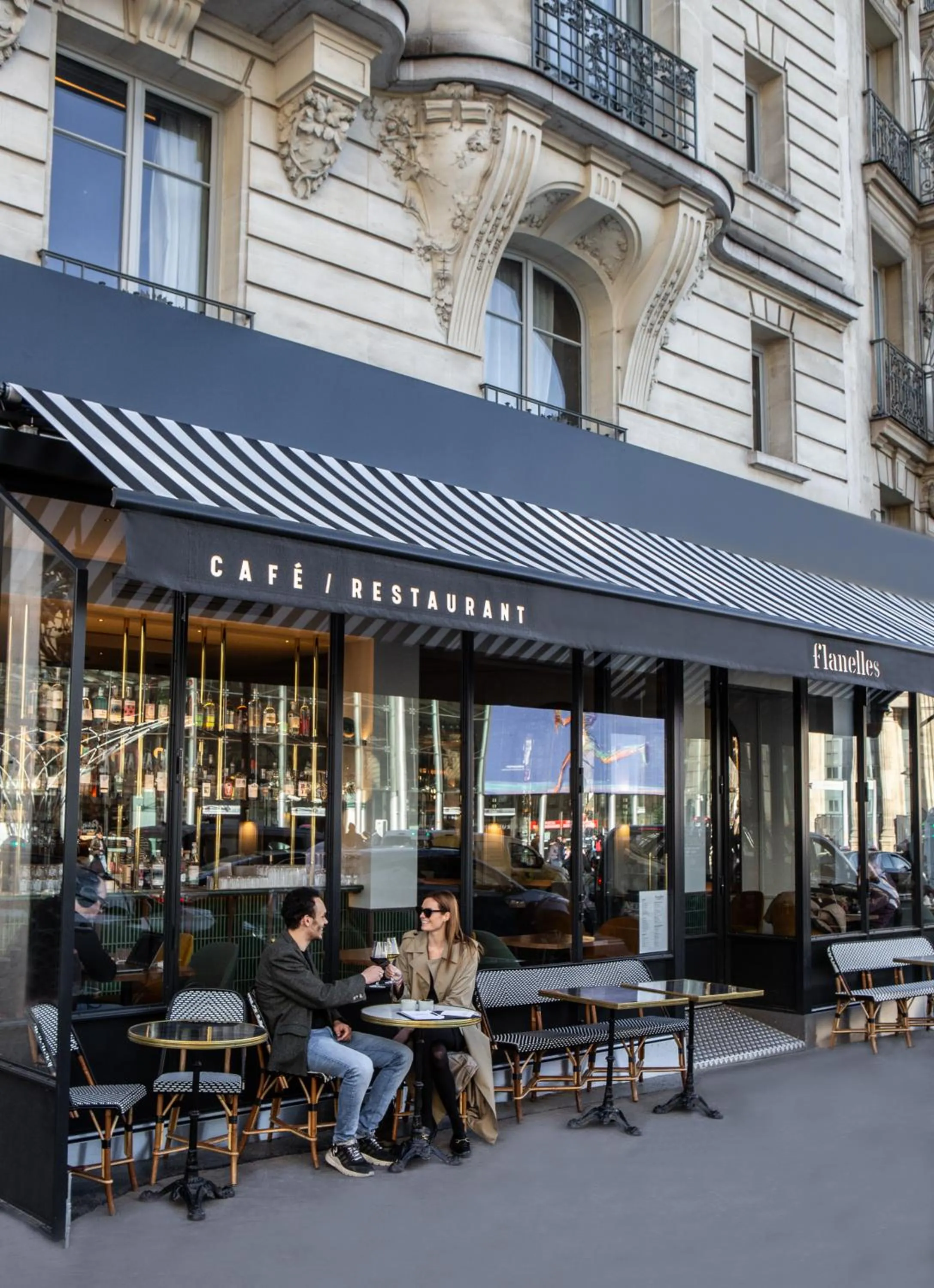 Restaurant/places to eat in Hotel Flanelles Paris