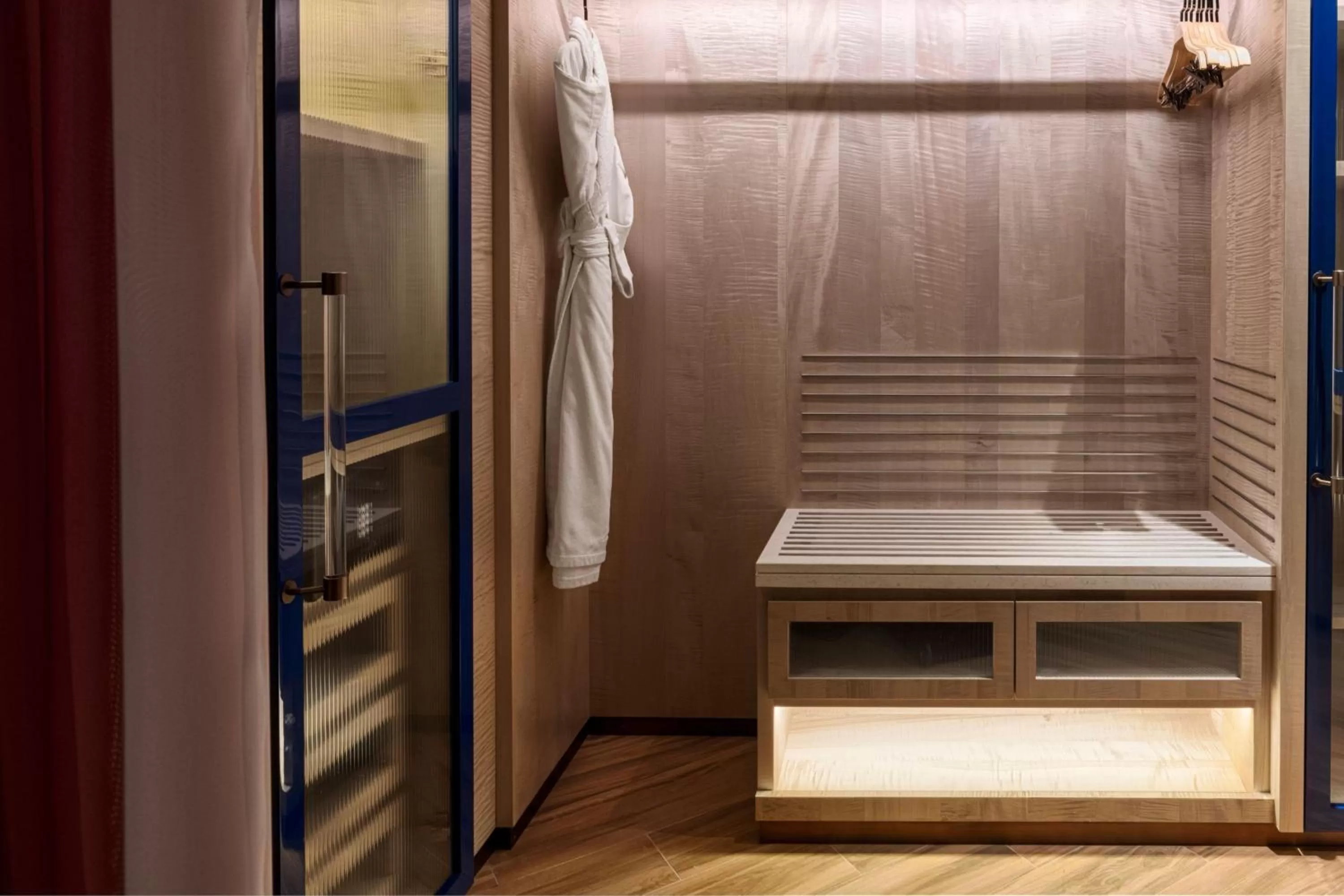 Photo of the whole room in W Dubai - Mina Seyahi