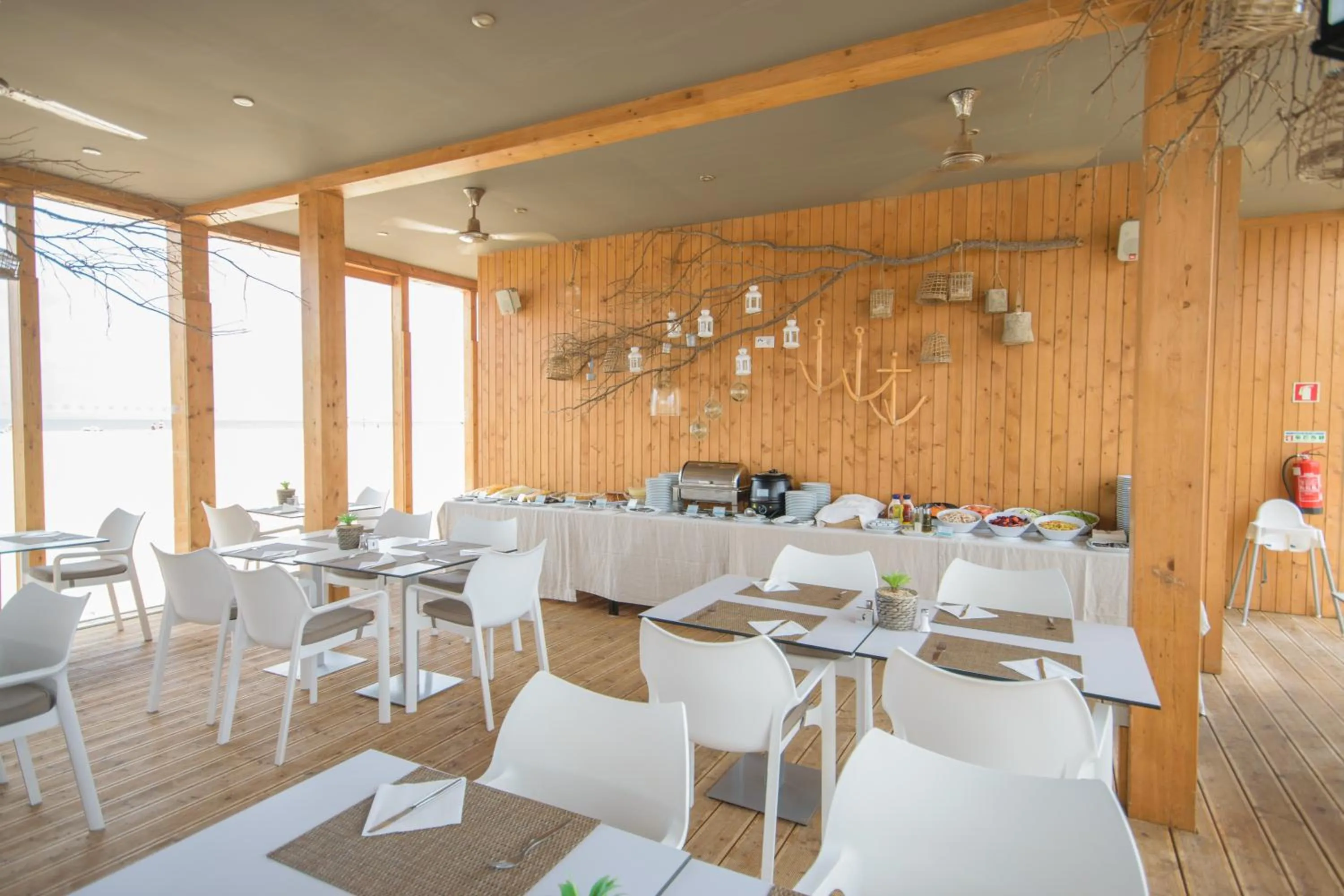 Lounge or bar in Oasis Salinas Sea