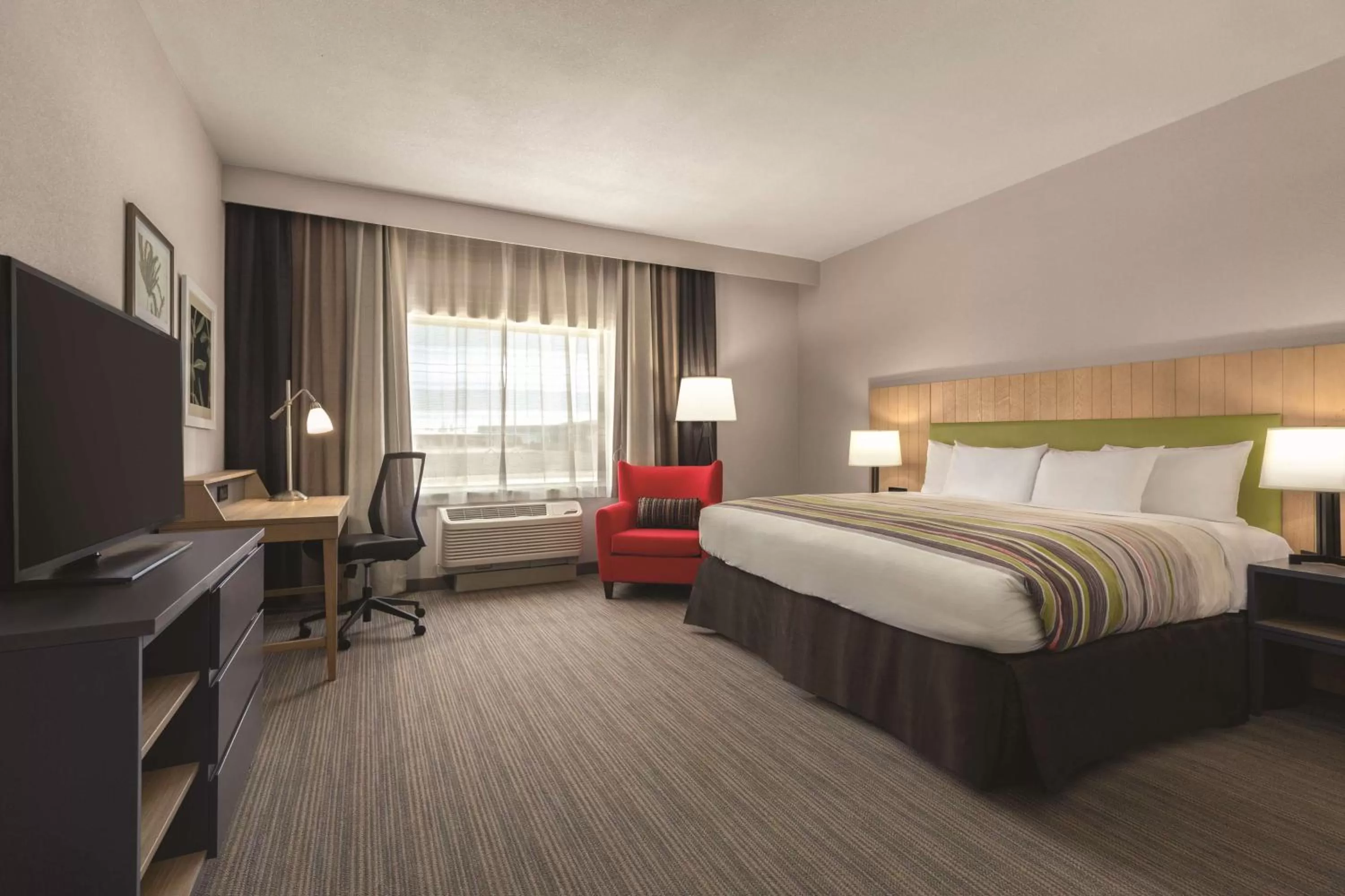 Photo of the whole room, Bed in Country Inn & Suites by Radisson, Lubbock Southwest, TX