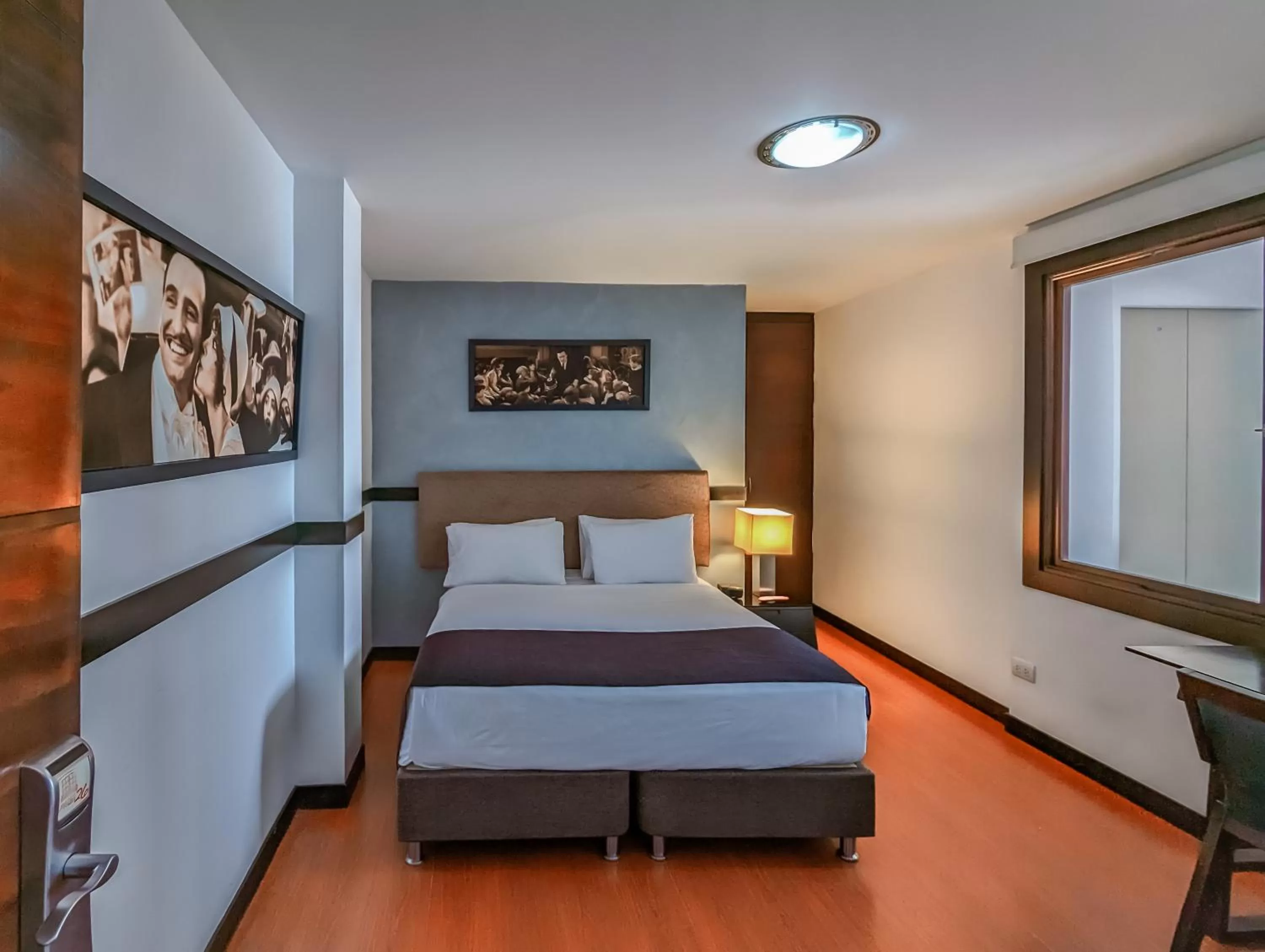 Bed in Hotel Charlotte Suite 26