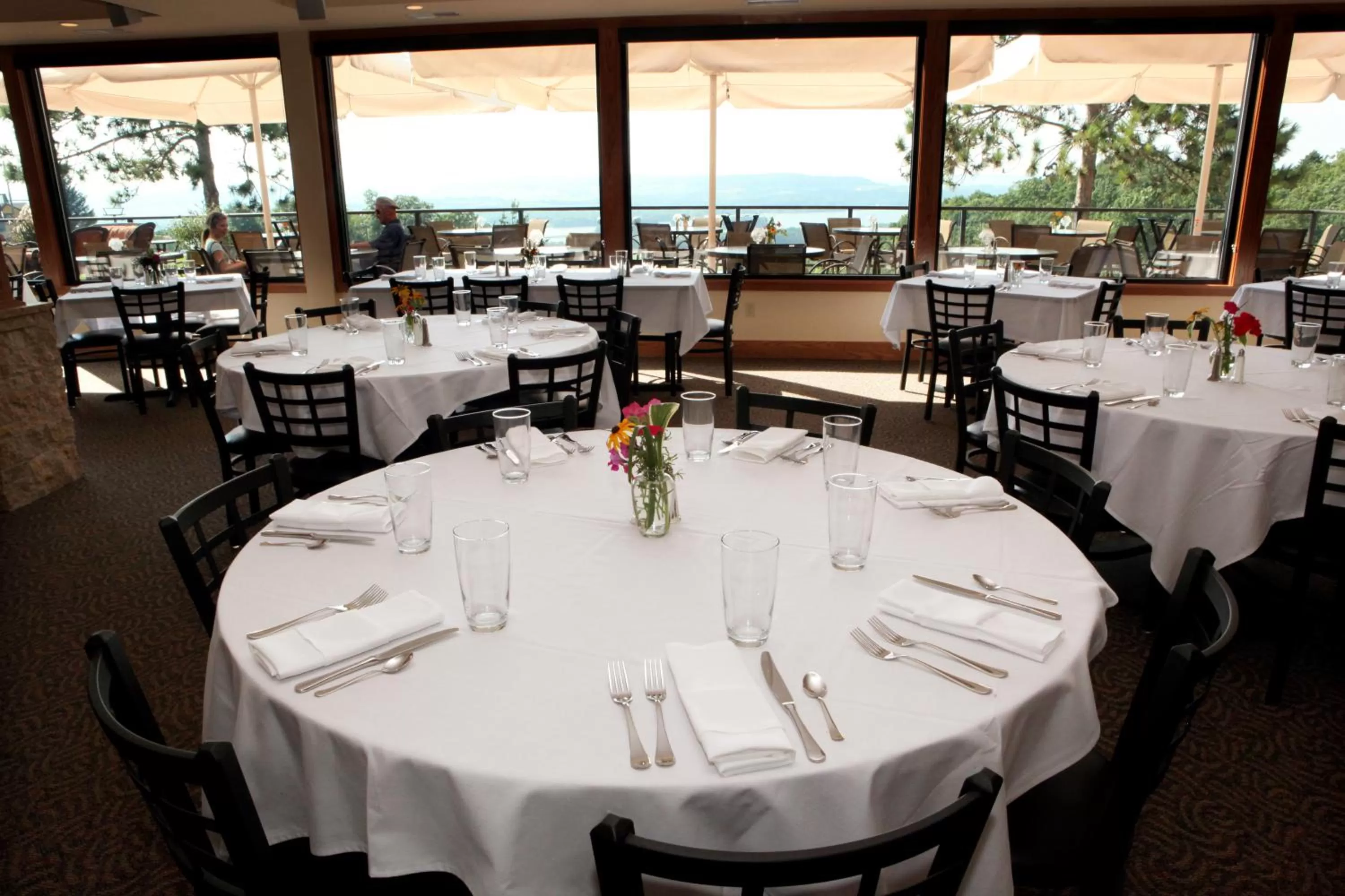 Restaurant/places to eat in Chestnut Mountain Resort