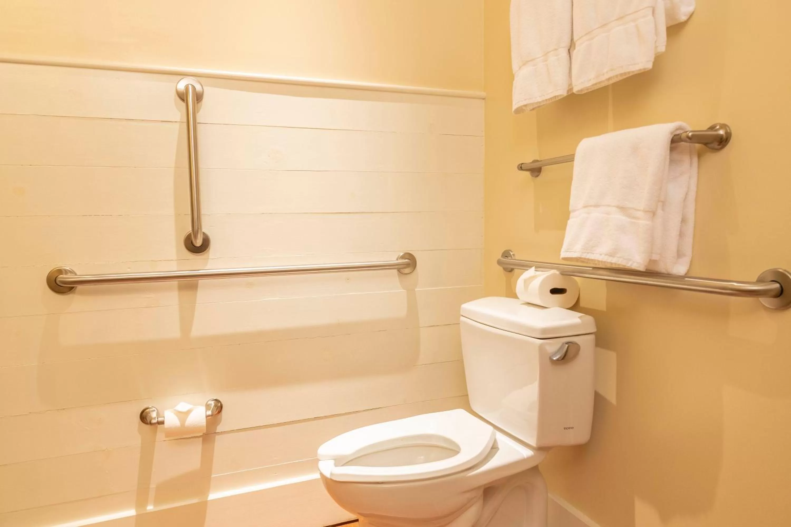 Bathroom in Hotel Broad Ripple