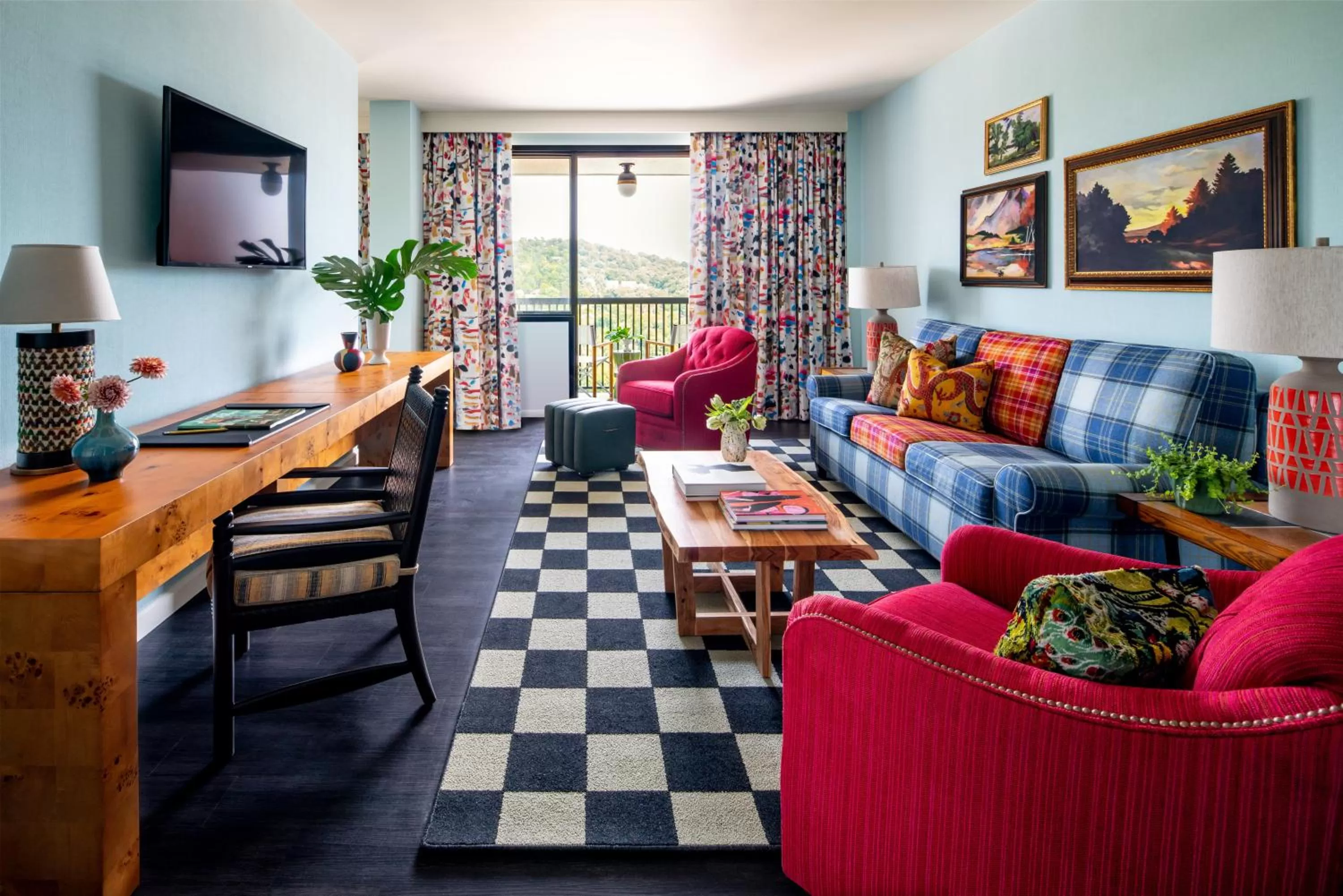 Living room in Graduate by Hilton Fayetteville, AR