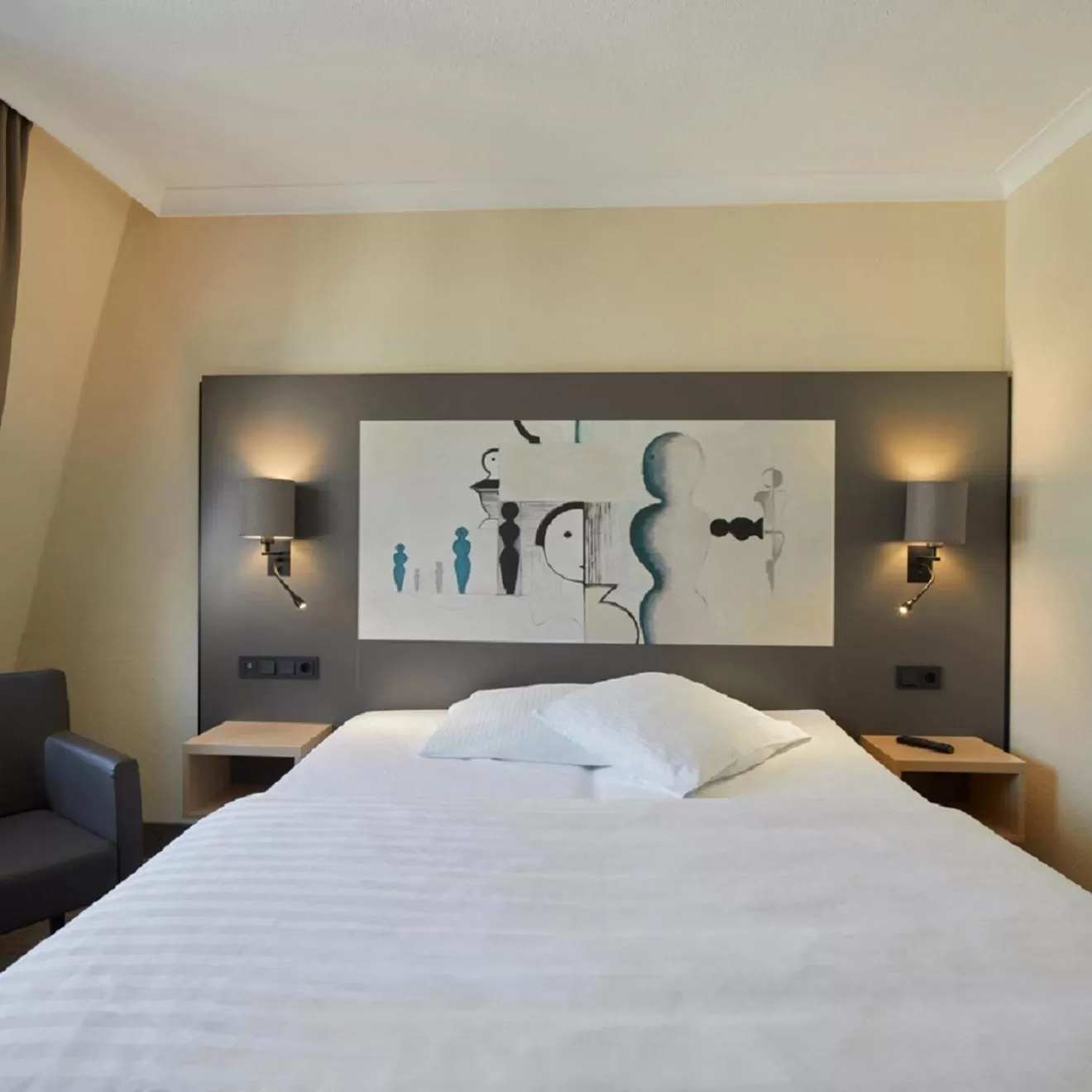 Bed in Hotel Kaiserin Augusta