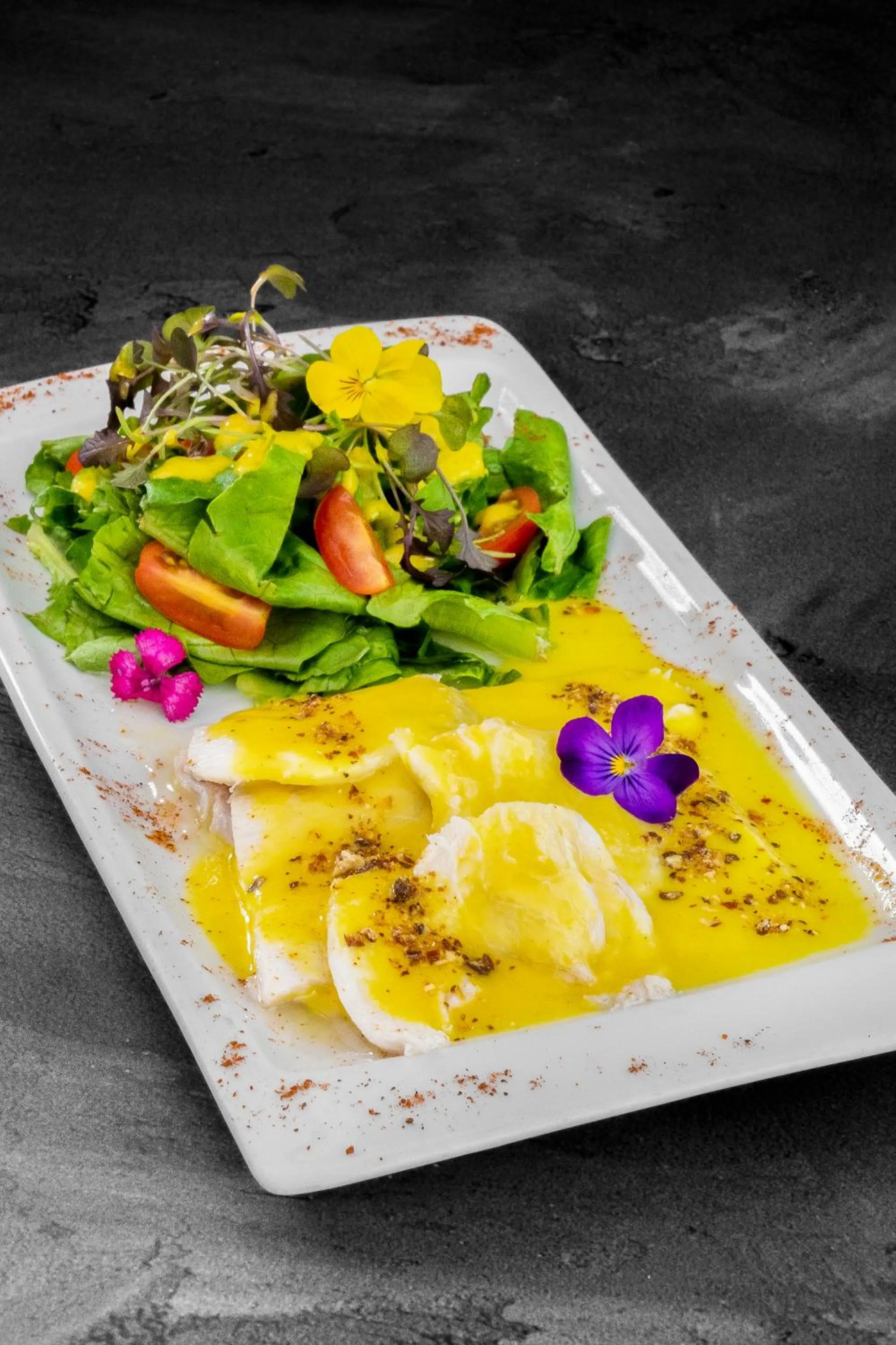 Restaurant/places to eat in Hotel Stubel Suites & Cafe