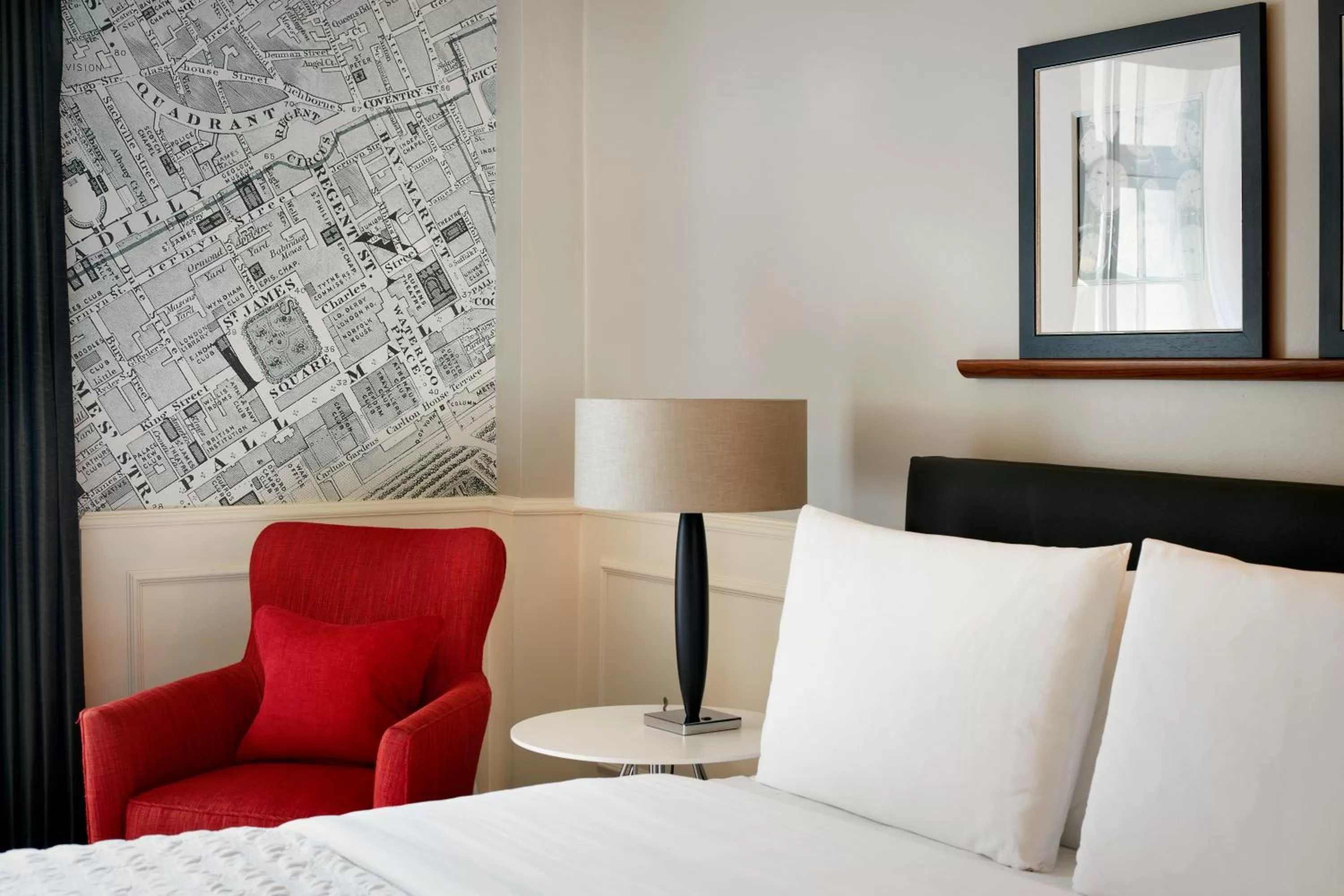 Executive Double Room with View in The Dilly