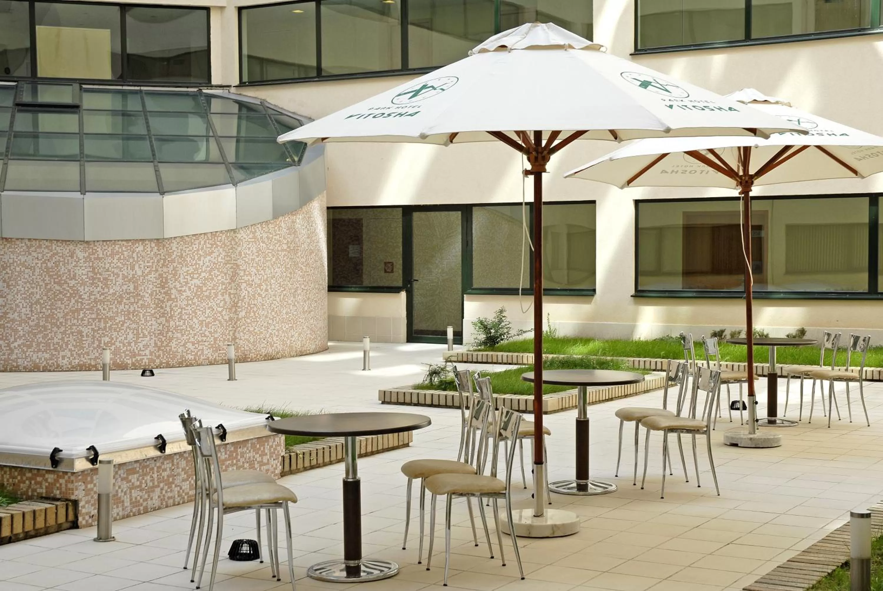 Property building in Vitosha Park Hotel - Free Indoor Pool & Parking