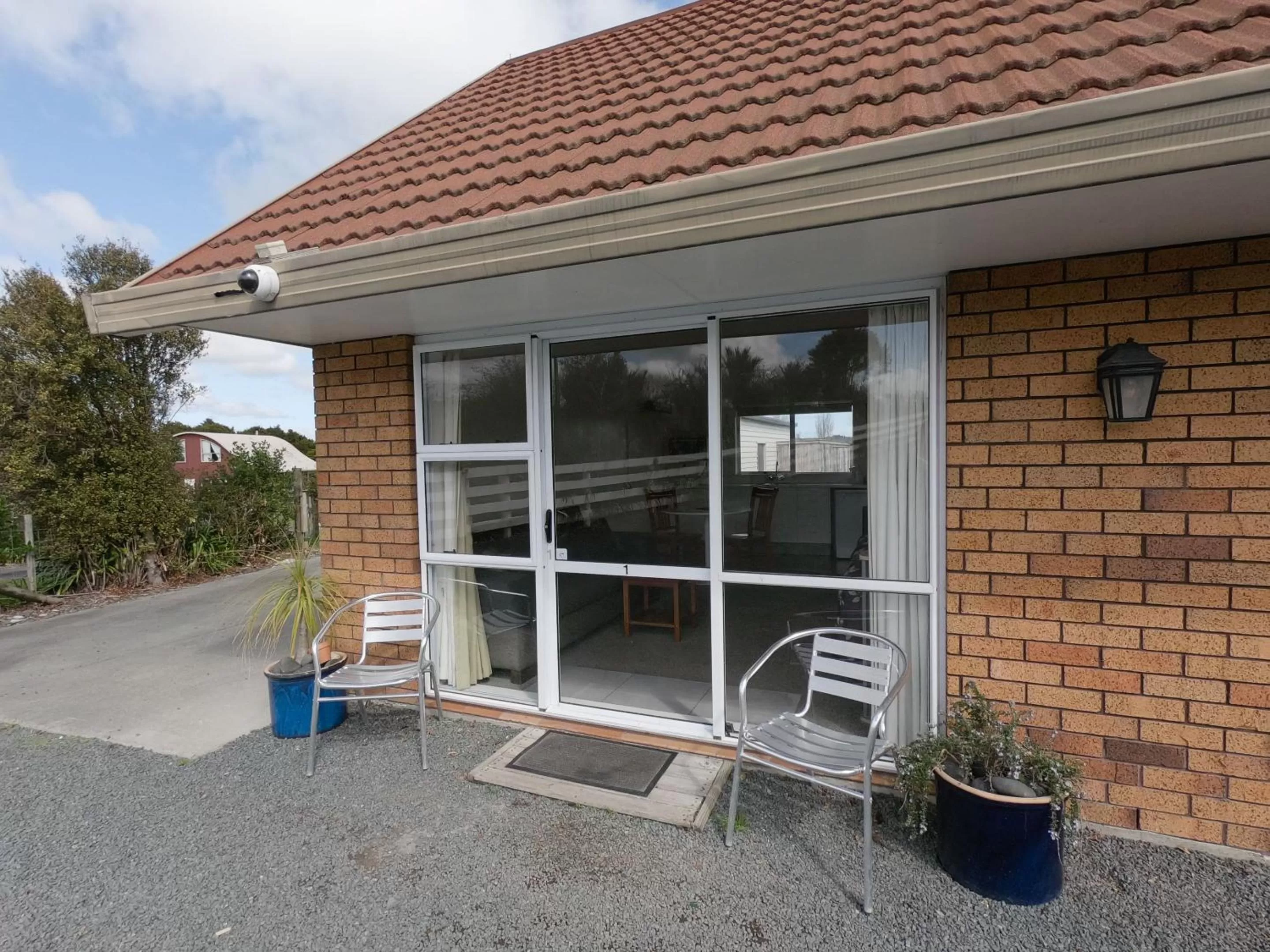 Patio in Castle Court Motel