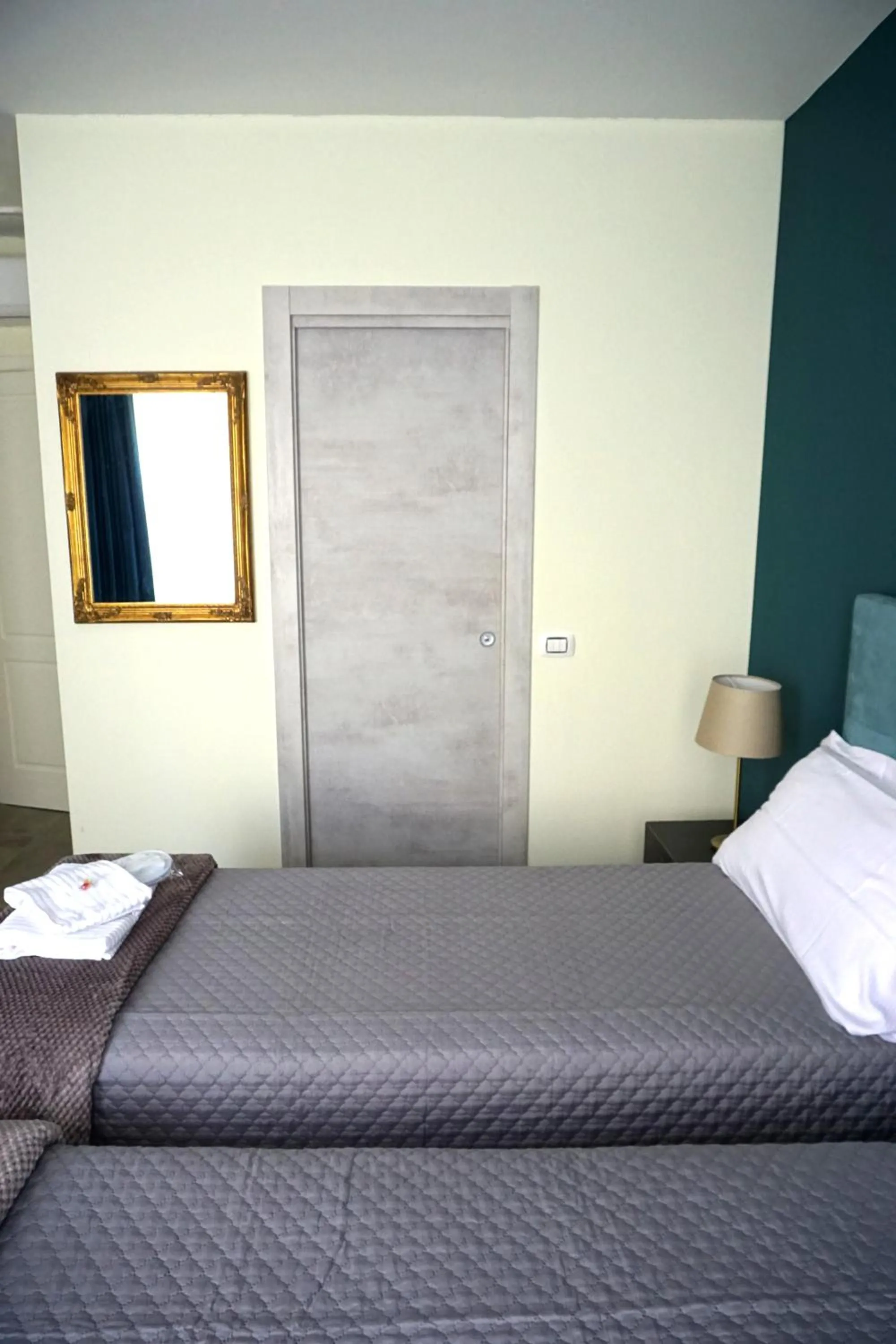 Bedroom, Bed in Regolo Rooms Vaticano