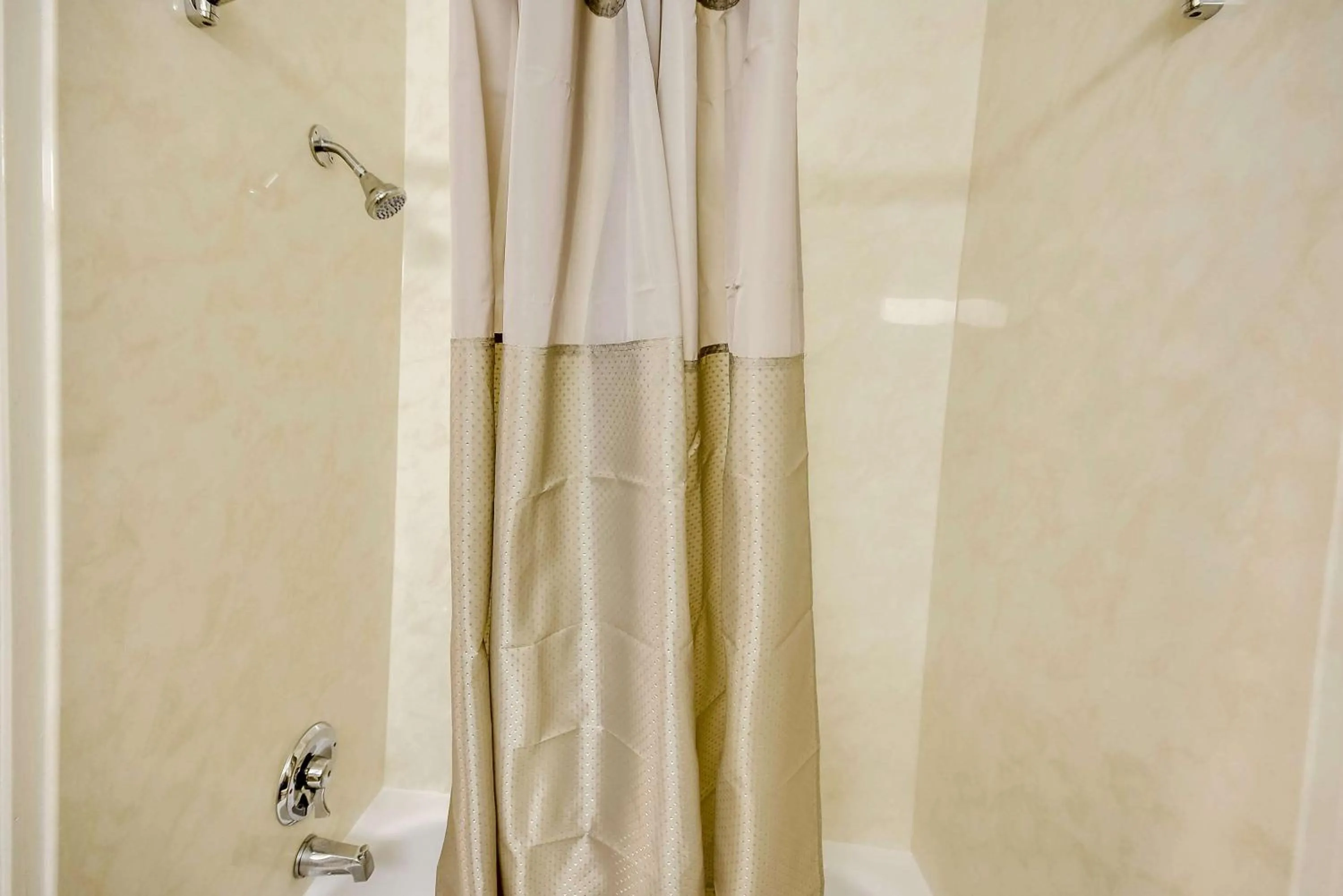 Shower in Studio 6-Houston, TX - Hobby South