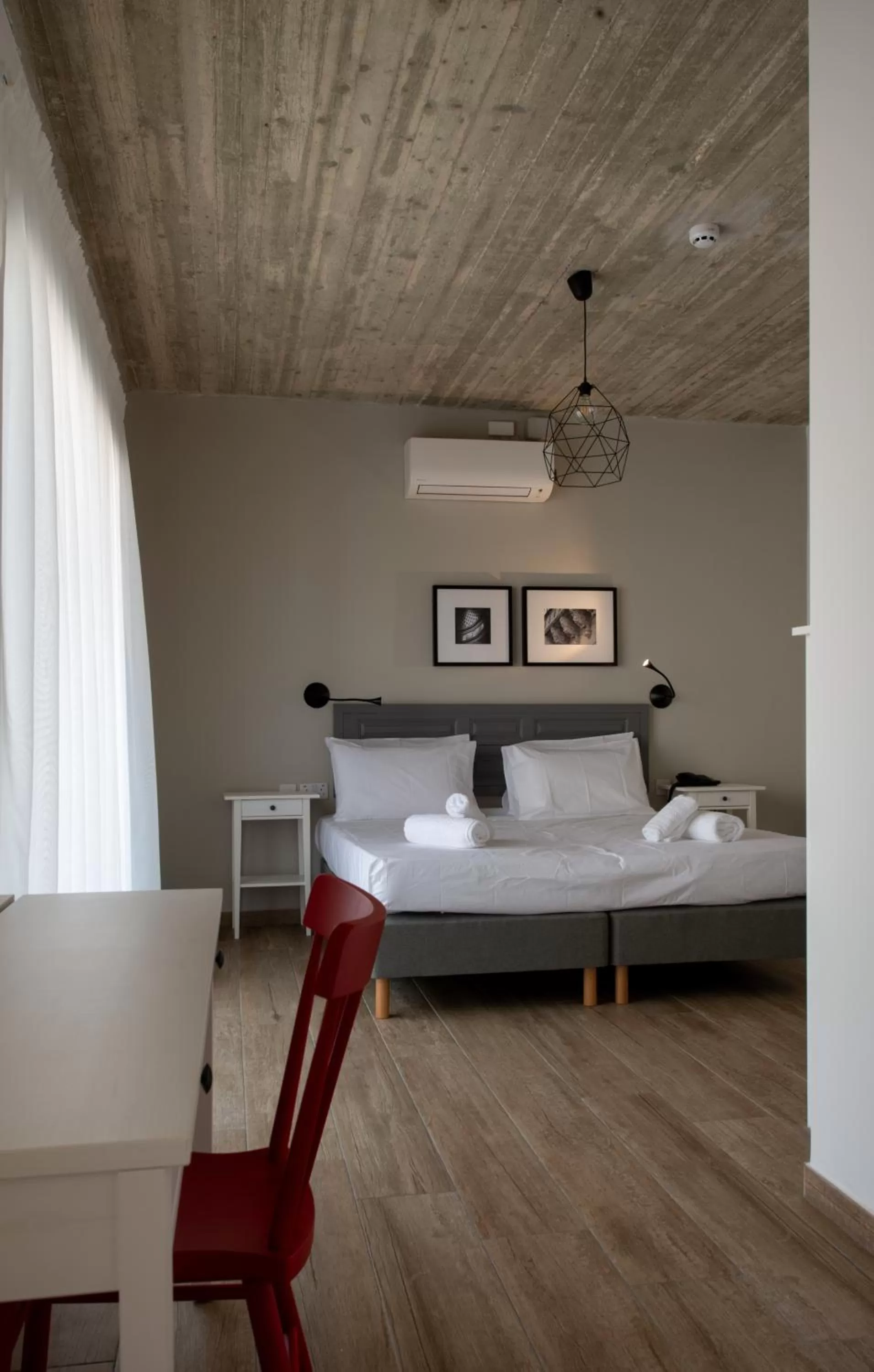 Bed in Chapter 5 Hotel