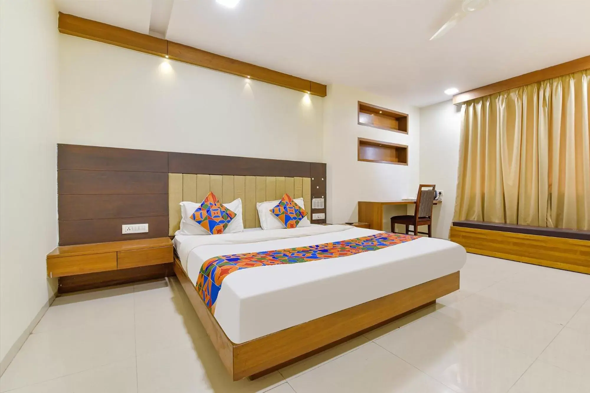 Super Townhouse Prahladnagar Super Townhouse Prahladnagar