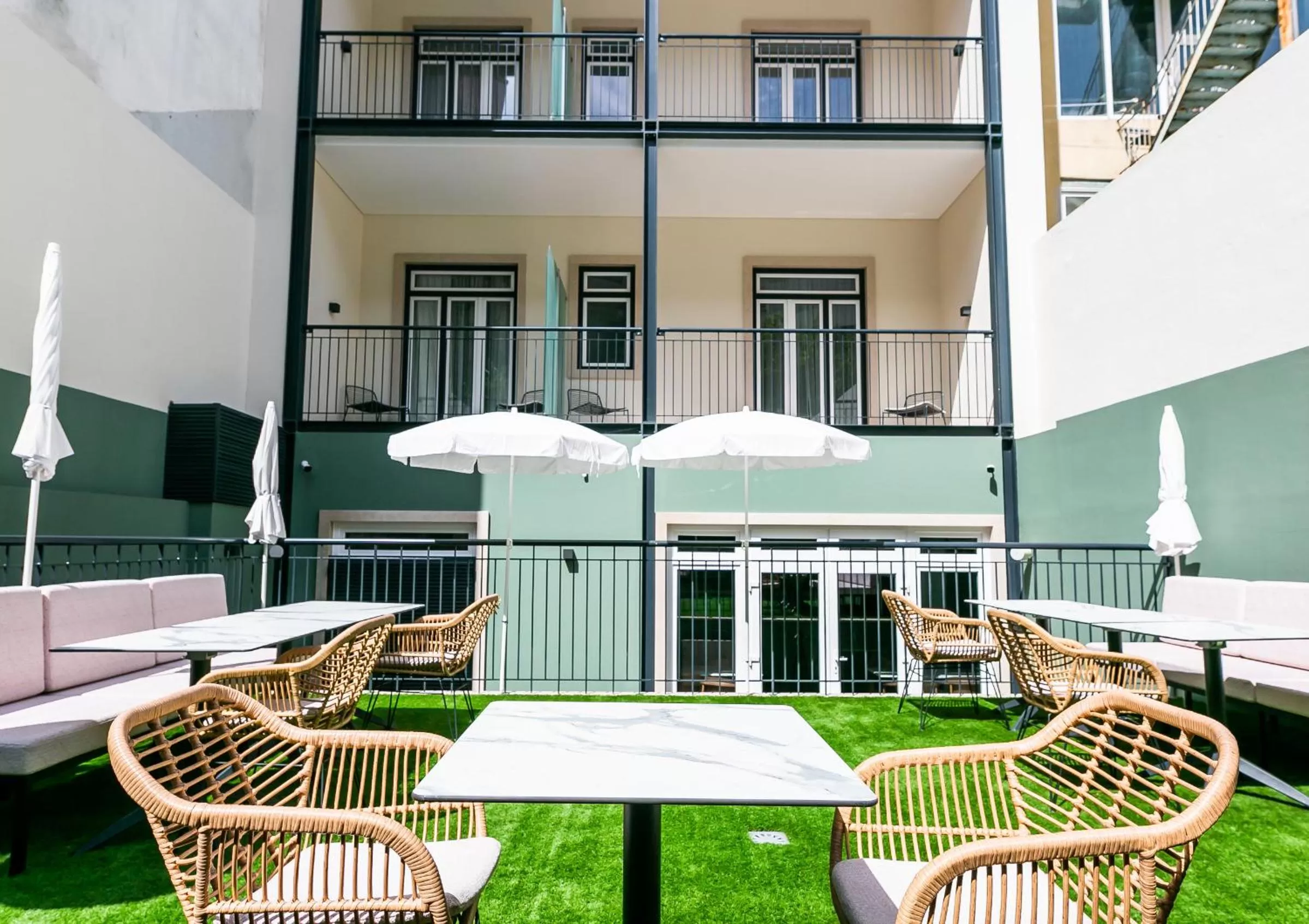 Patio in LX SoHo Boutique Hotel by RIDAN Hotels