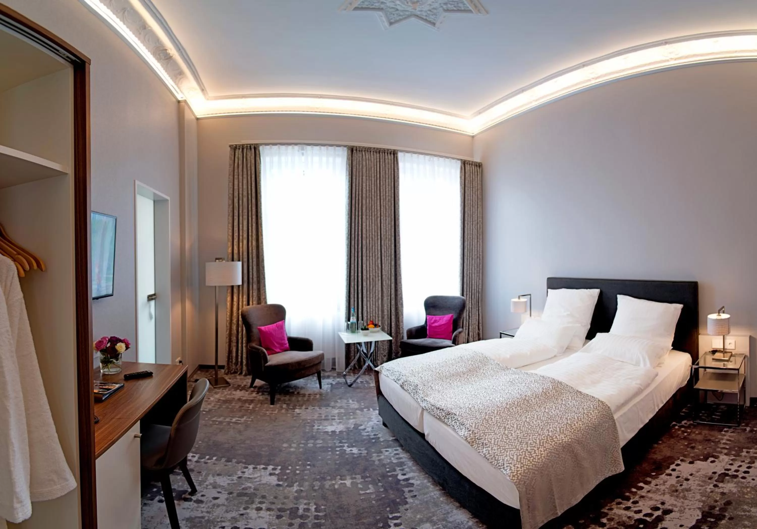 Bed in Hotel Lindenhof