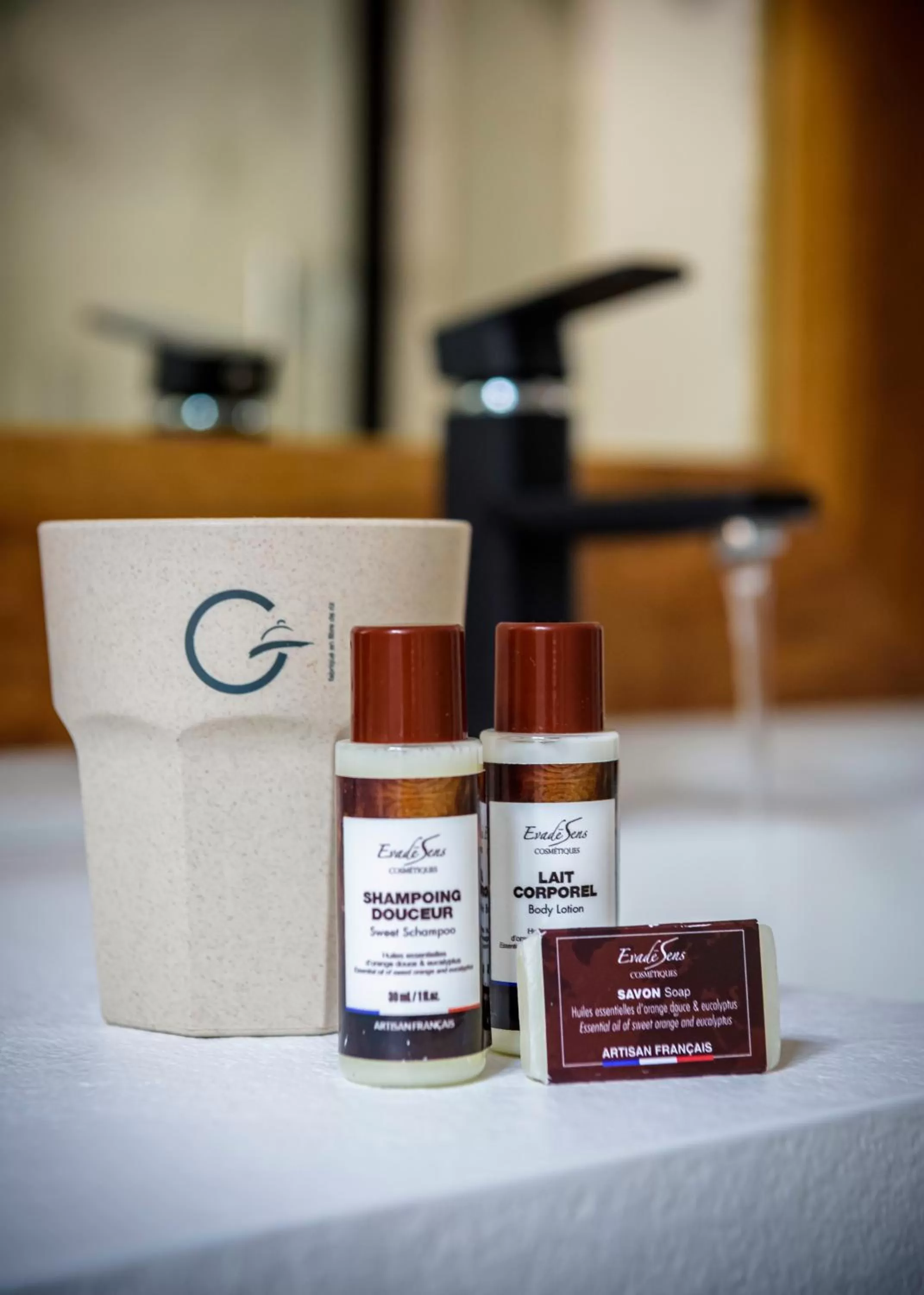 Decorative detail in Hôtel La Garenne