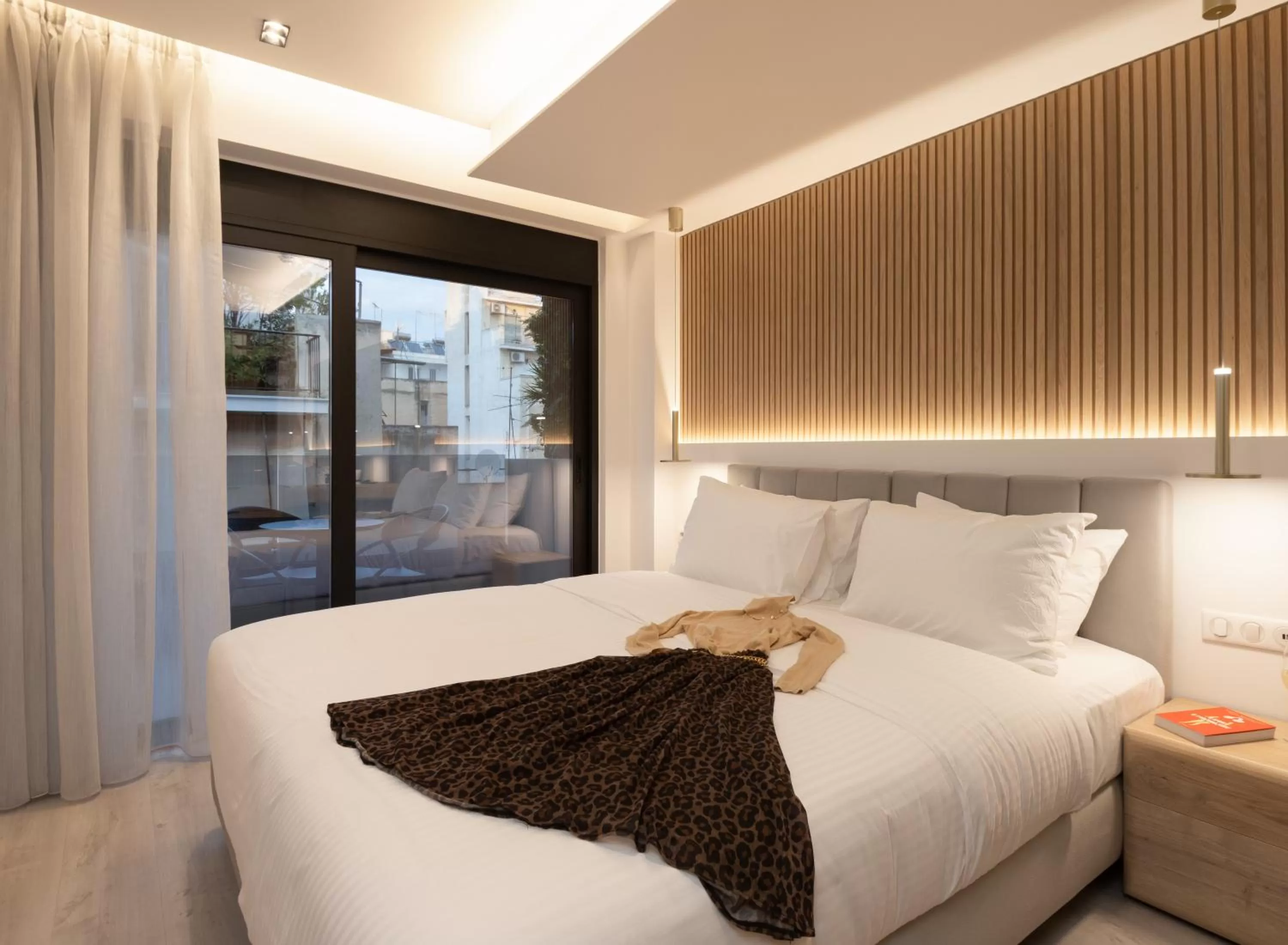Bed in Incanto Boutique Suites - Neos Kosmos