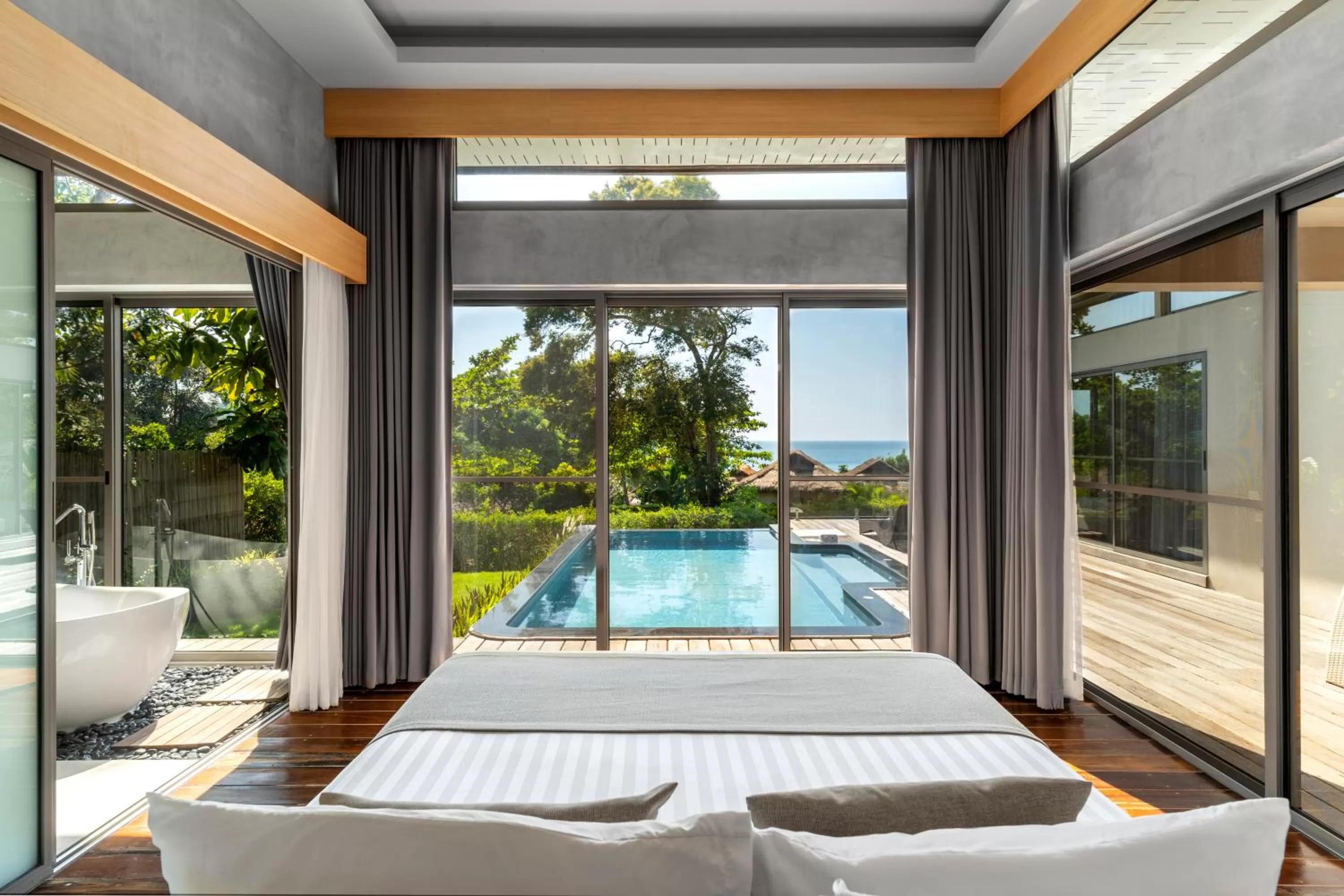 Bed in The Beach Natural Resort Koh Kood