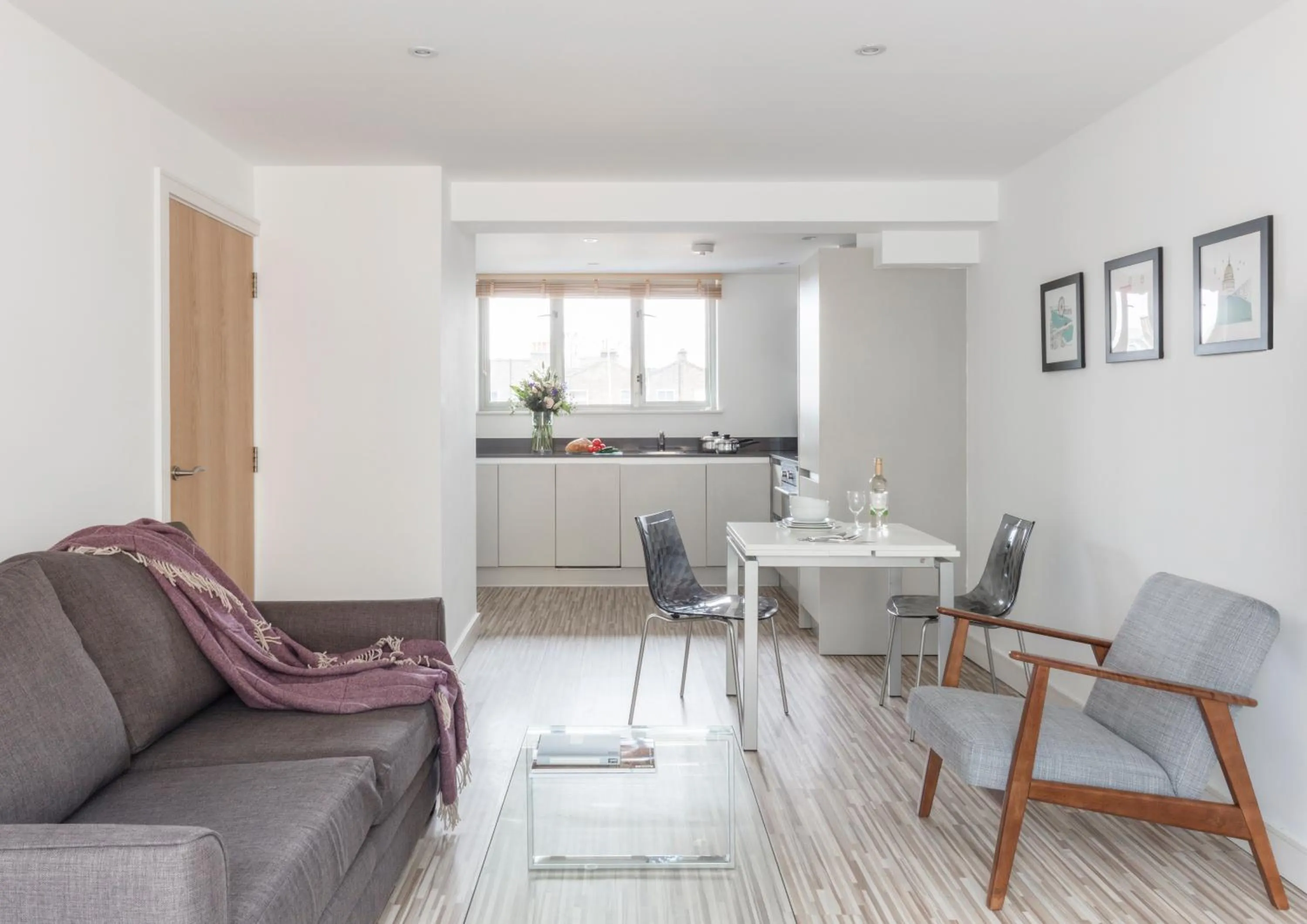 Living room in SACO Holborn – Lamb’s Conduit St