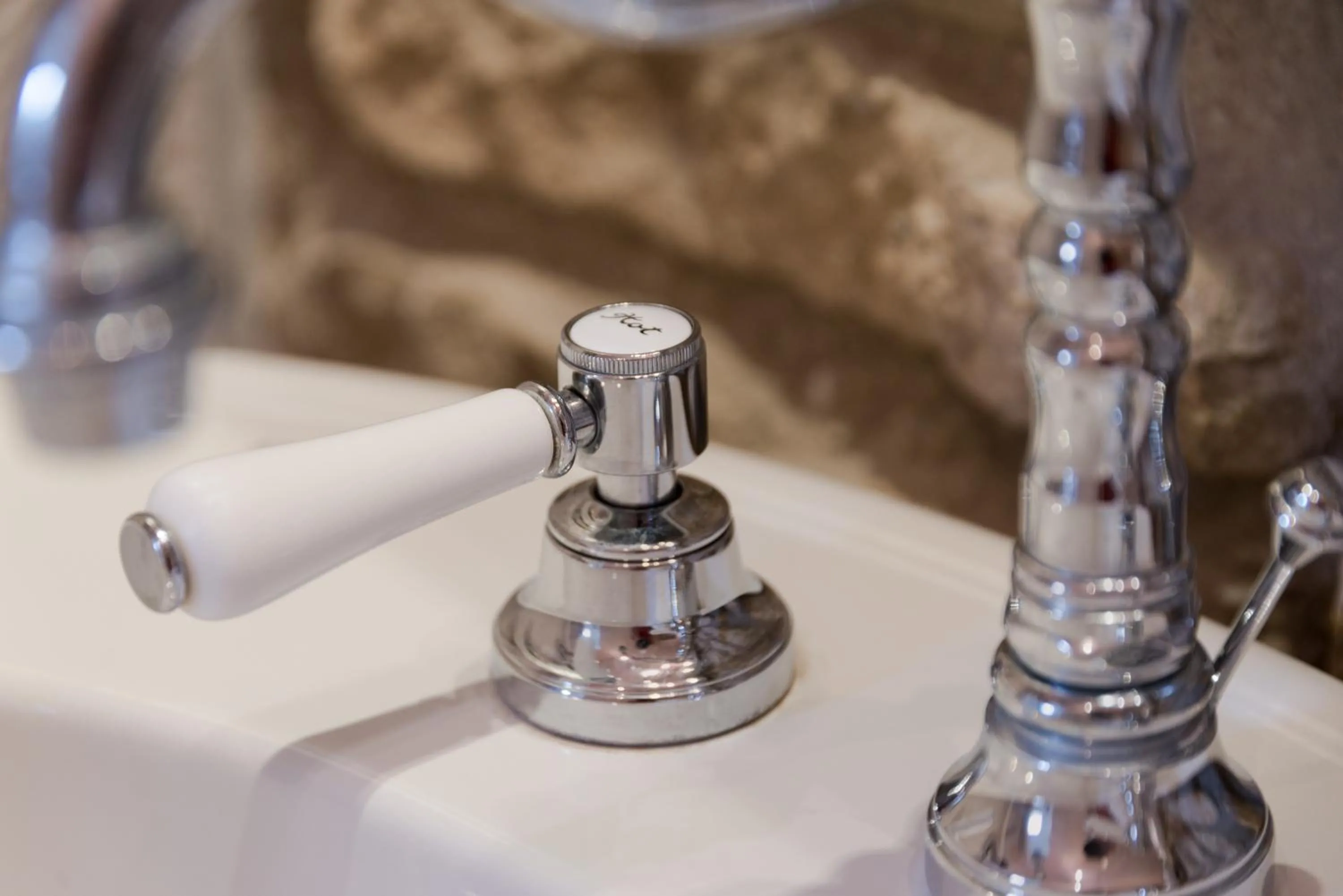 Bathroom in Mas des Romarins, The Originals Relais