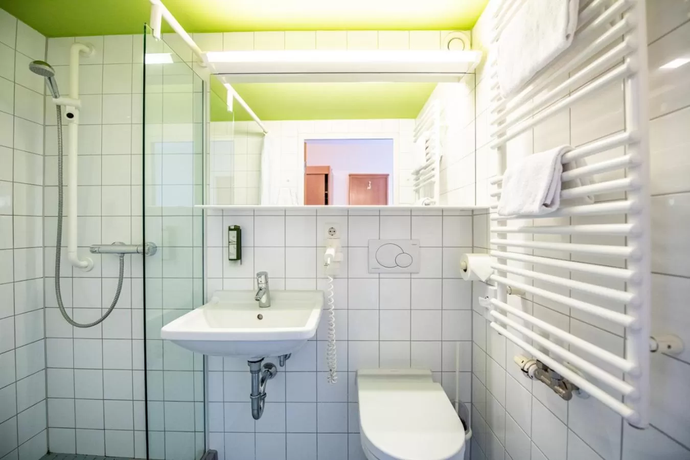 Shower, Bathroom in feelMOOR - Gesundresort Bad Wurzach