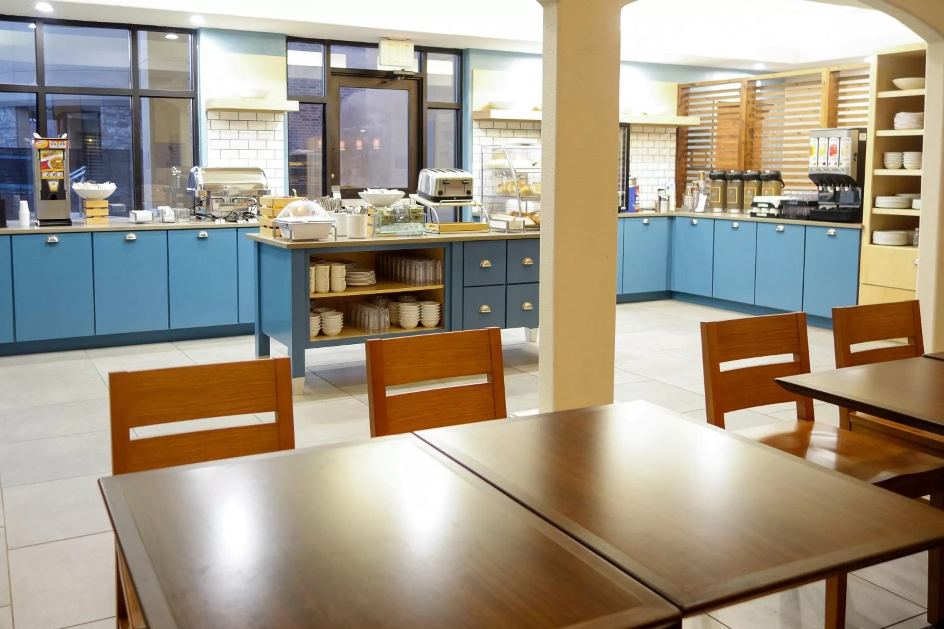 Restaurant/places to eat in Country Inn & Suites by Radisson, Houston Northwest, TX