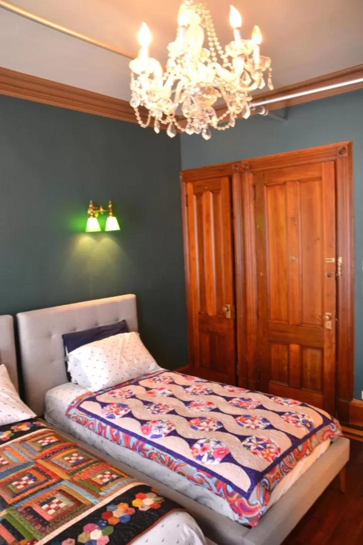 Property building, Bed in Northern Lights Mansion