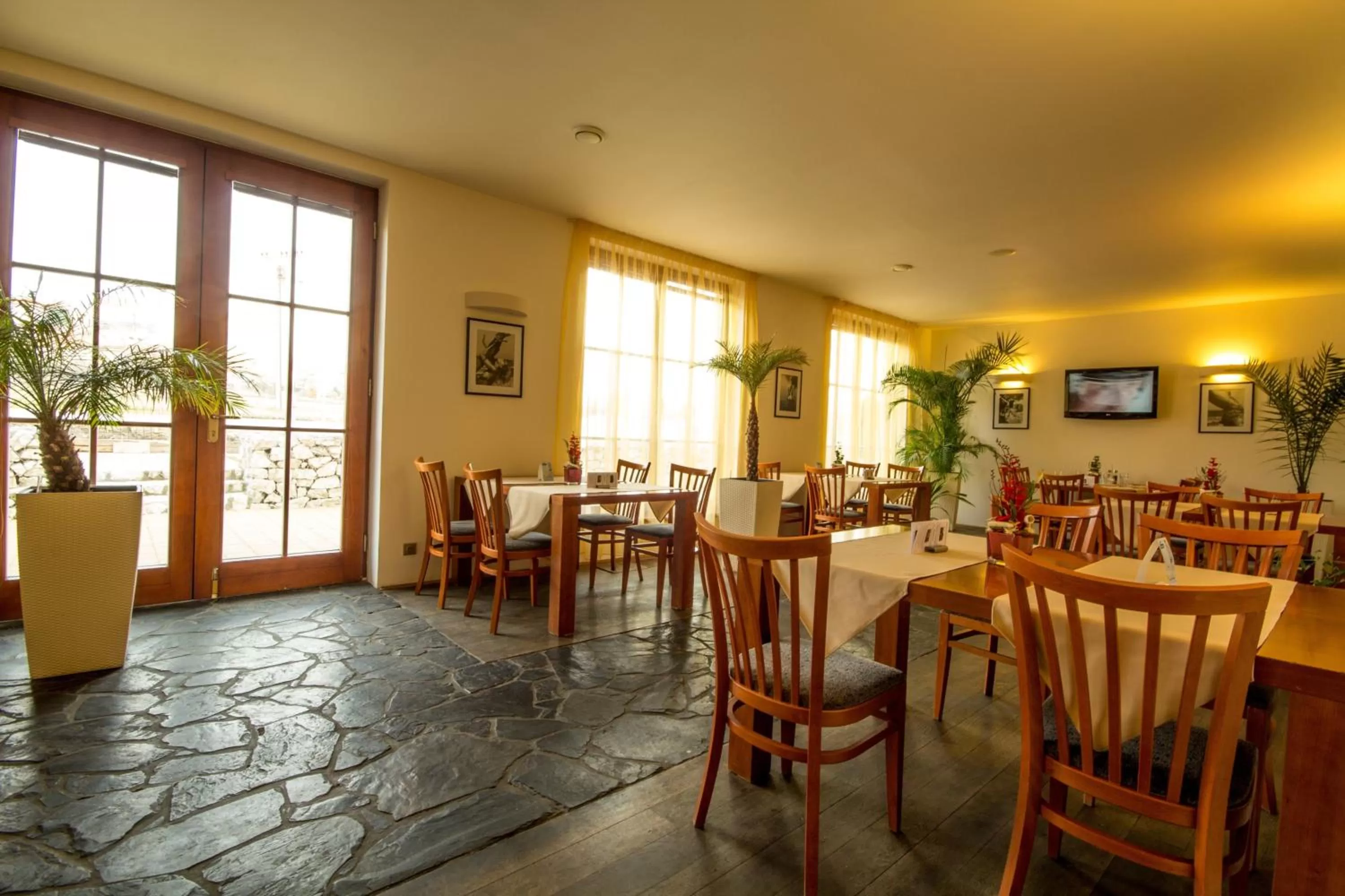 Restaurant/Places to Eat in Hotel Maroli Mikulov