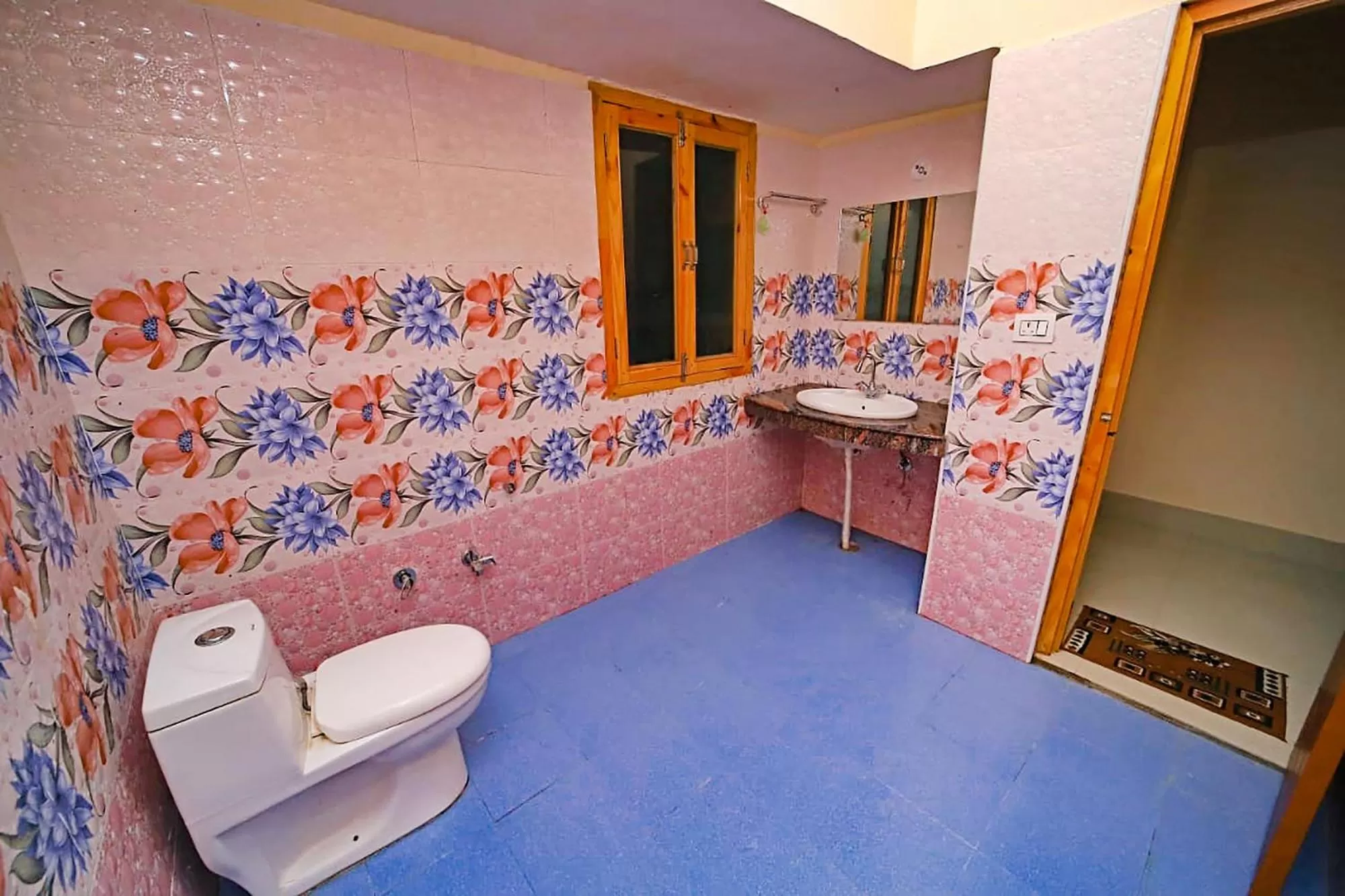 Bathroom in FabHotel Corbett Green View Garden and Stay