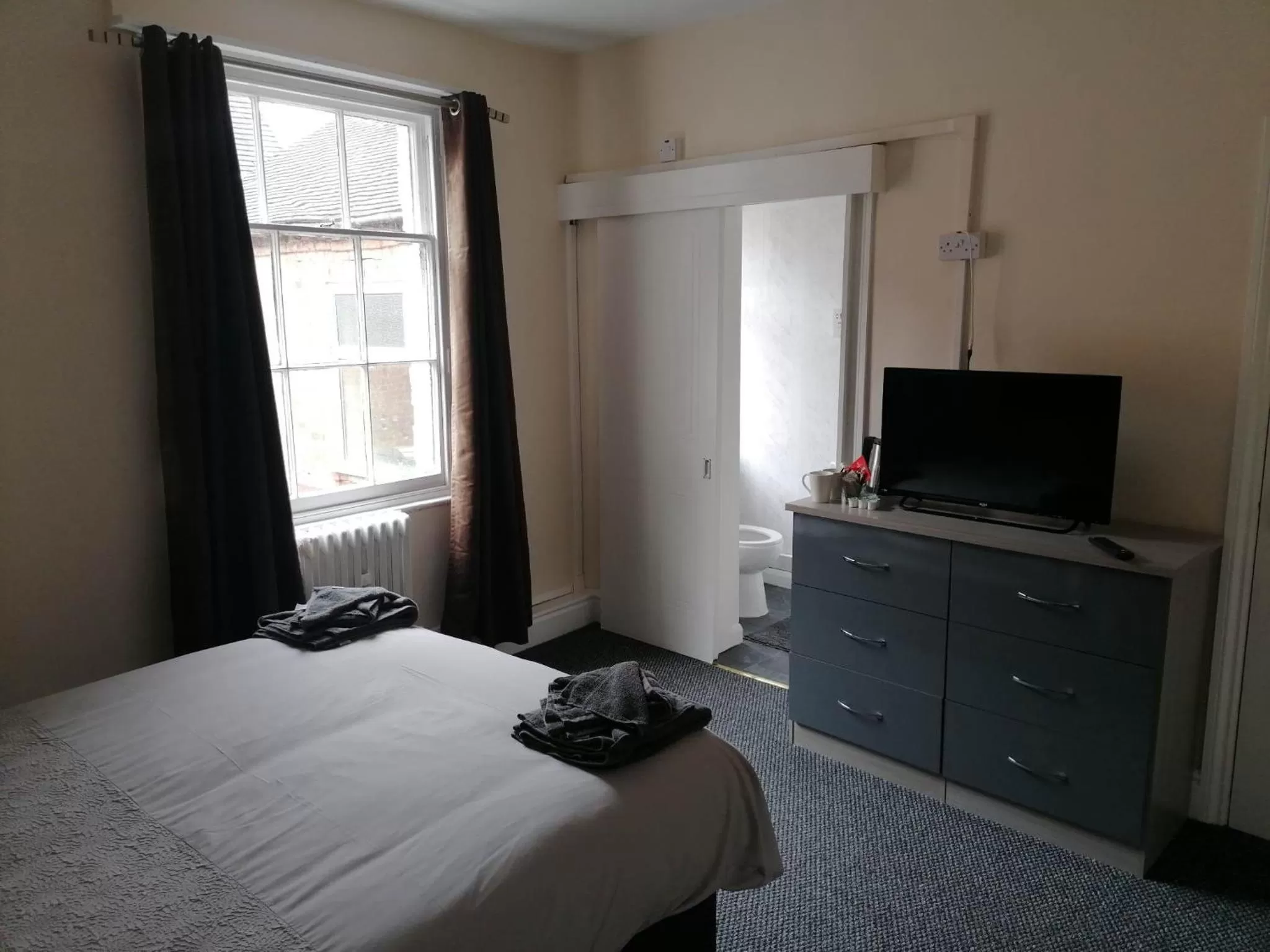 Bed in The Queens Head