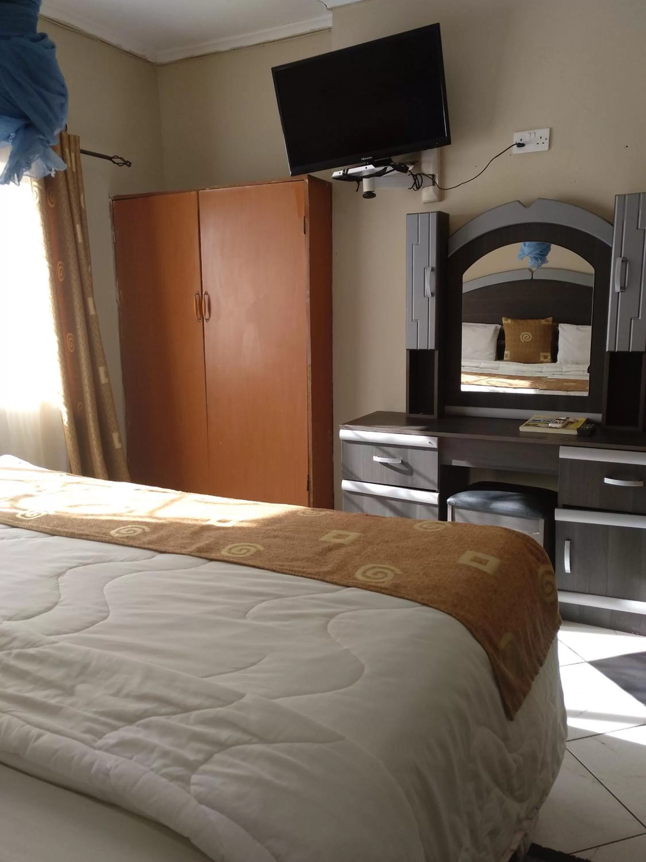 Bed in Golden Days Lodge