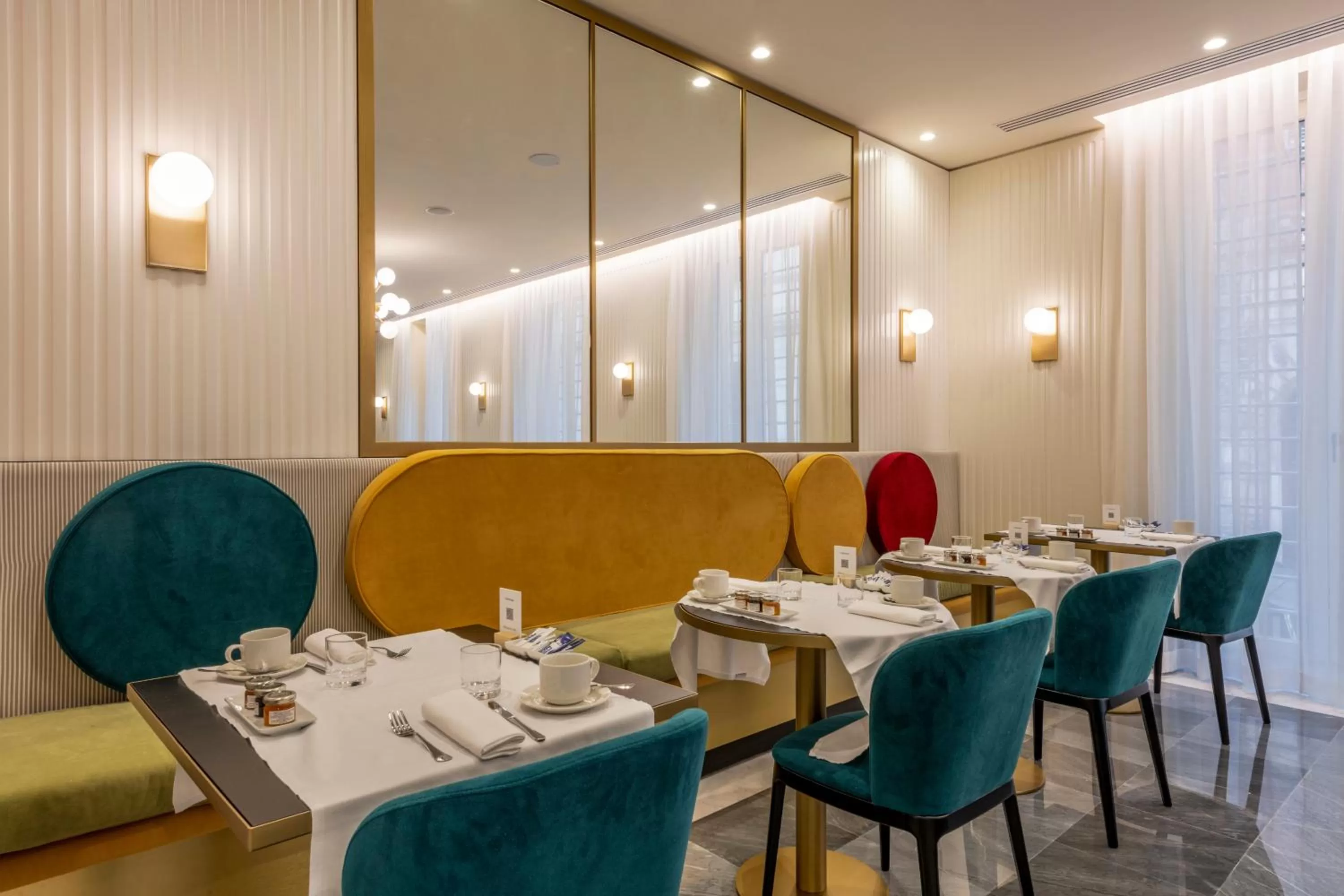 Restaurant/places to eat in H10 Palazzo Galla