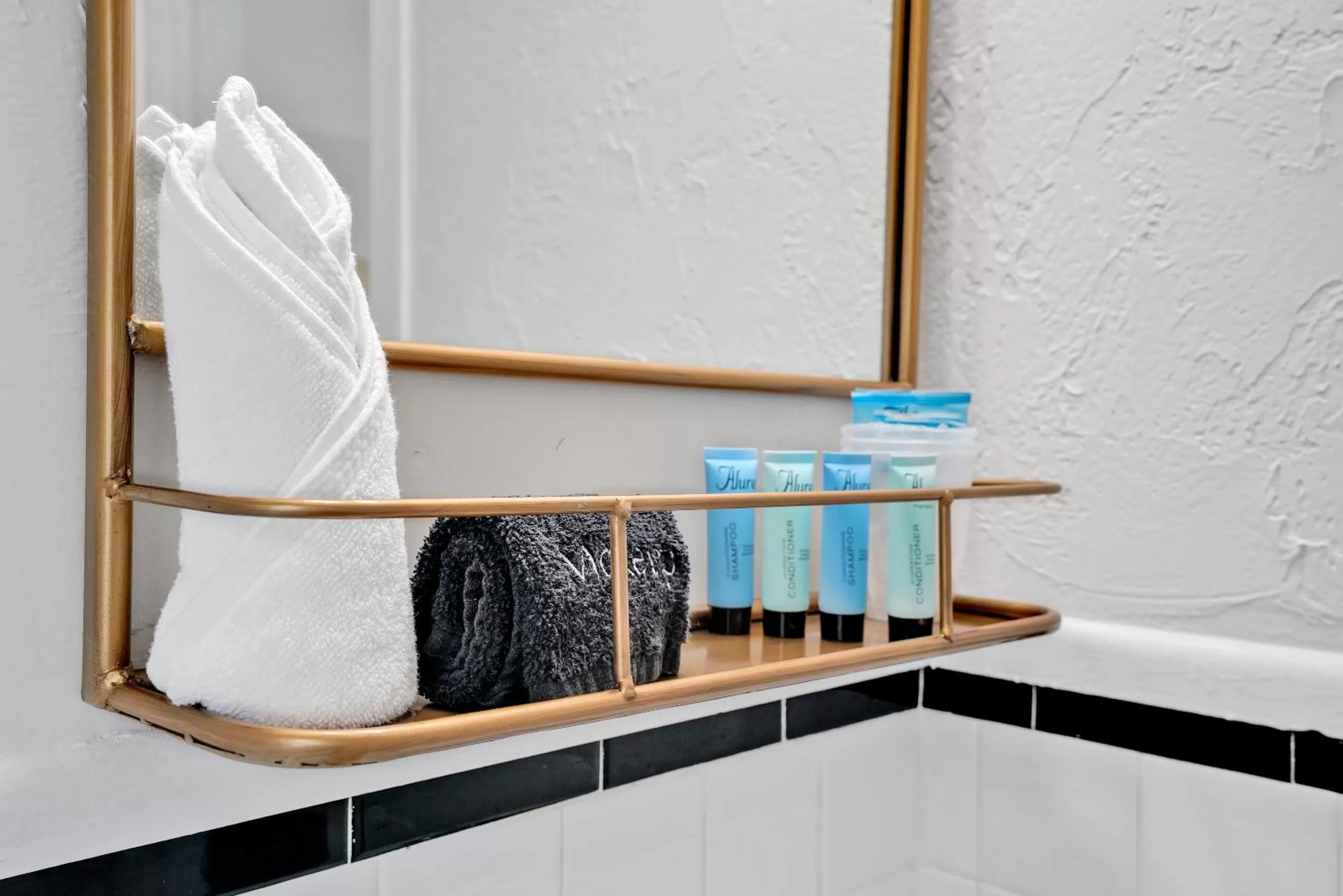 Bathroom in The Starlite Inn