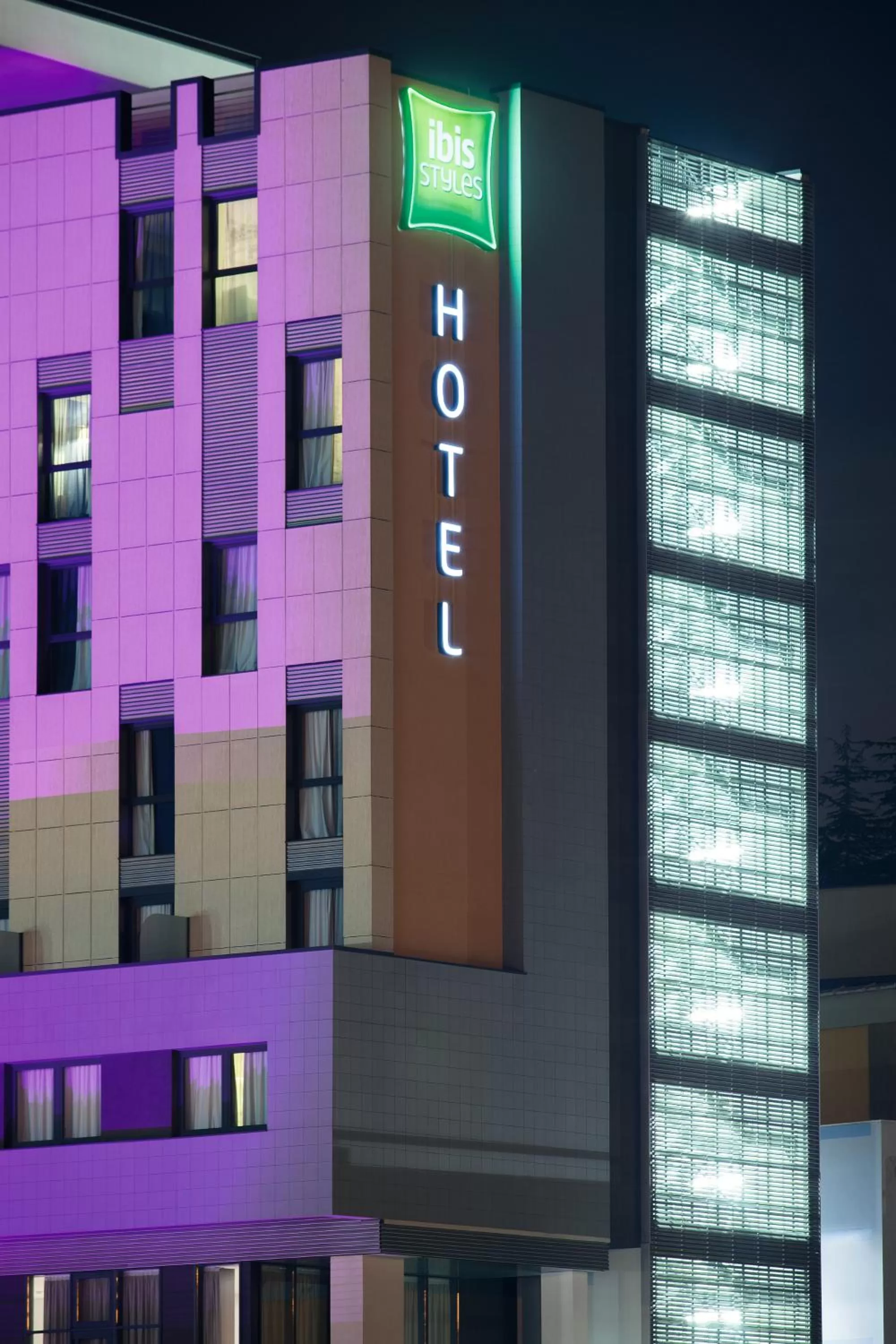 Facade/entrance in Ibis Styles Roma Eur