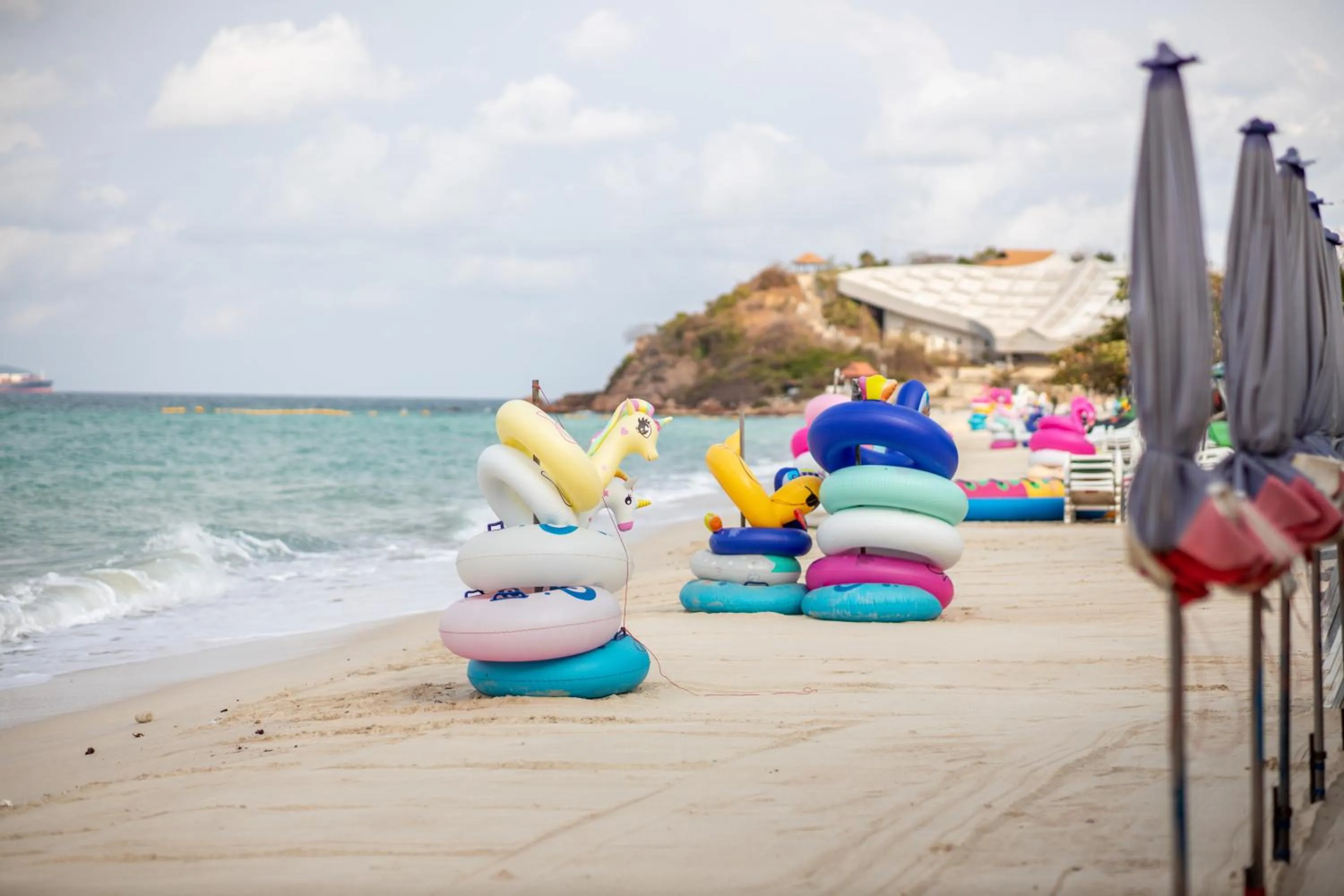 People in Xanadu Beach Resort