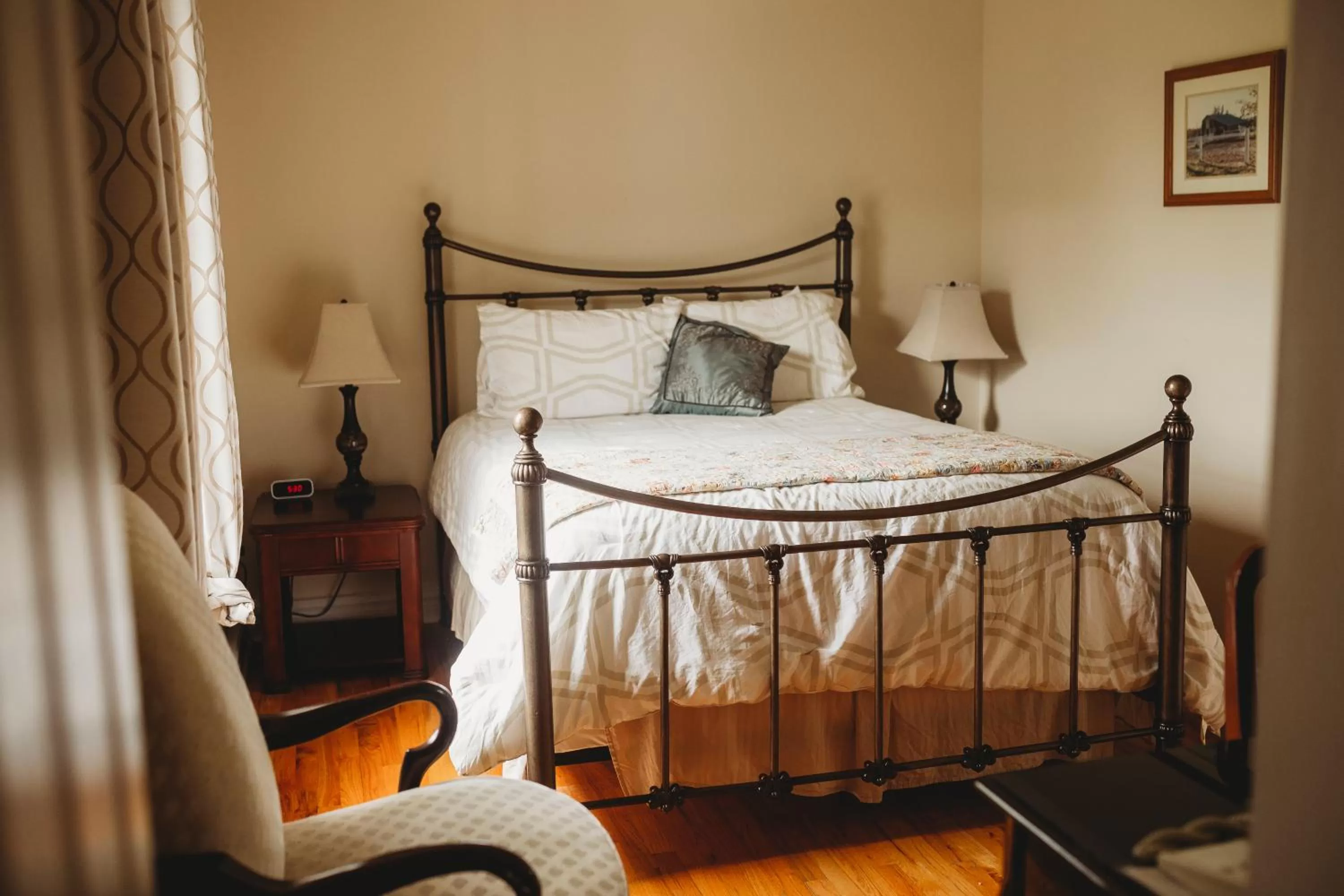 Bedroom, Bed in Carriage House Inn Four and a Half Stars