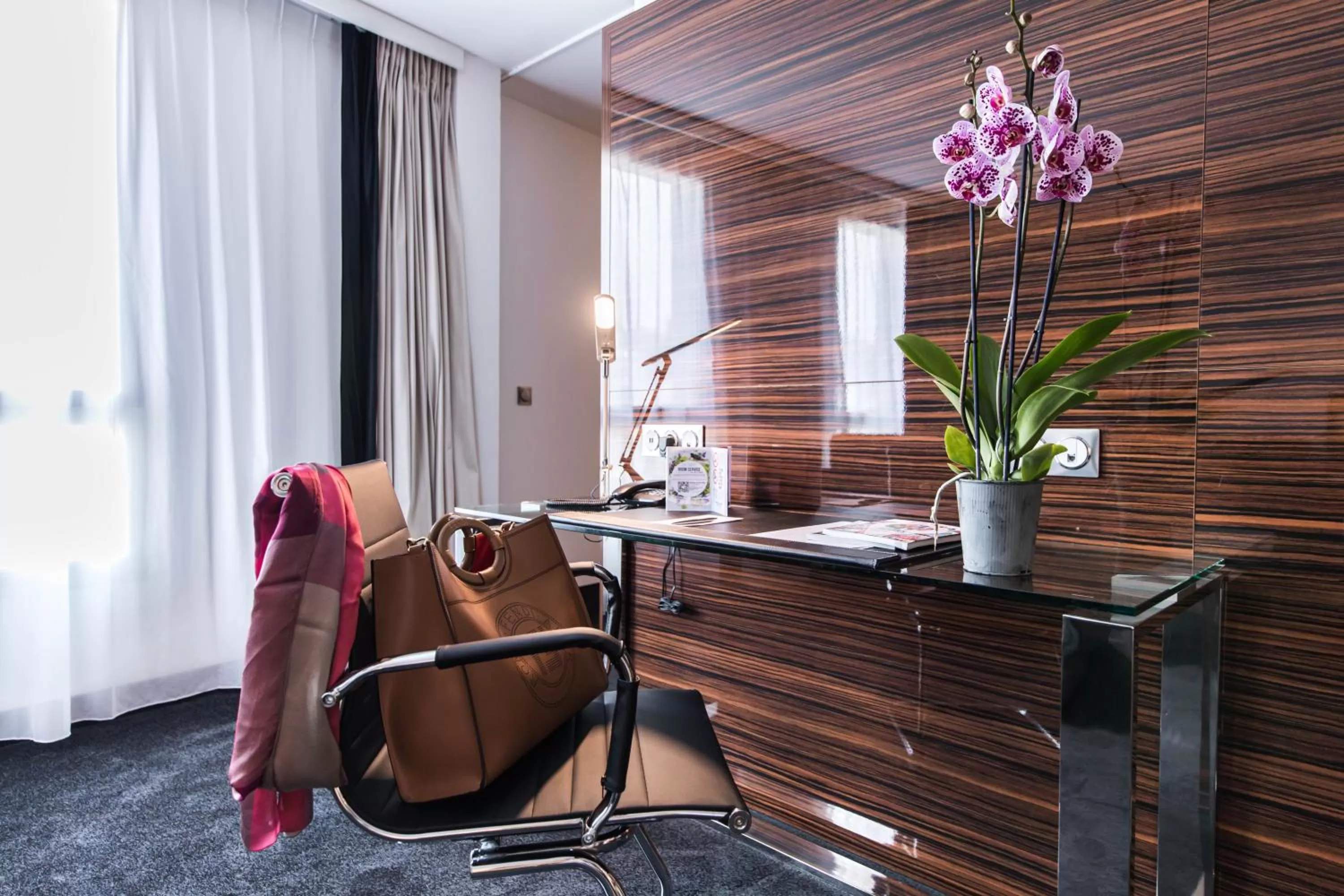 Seating area in Westotel Tours Val de Loire