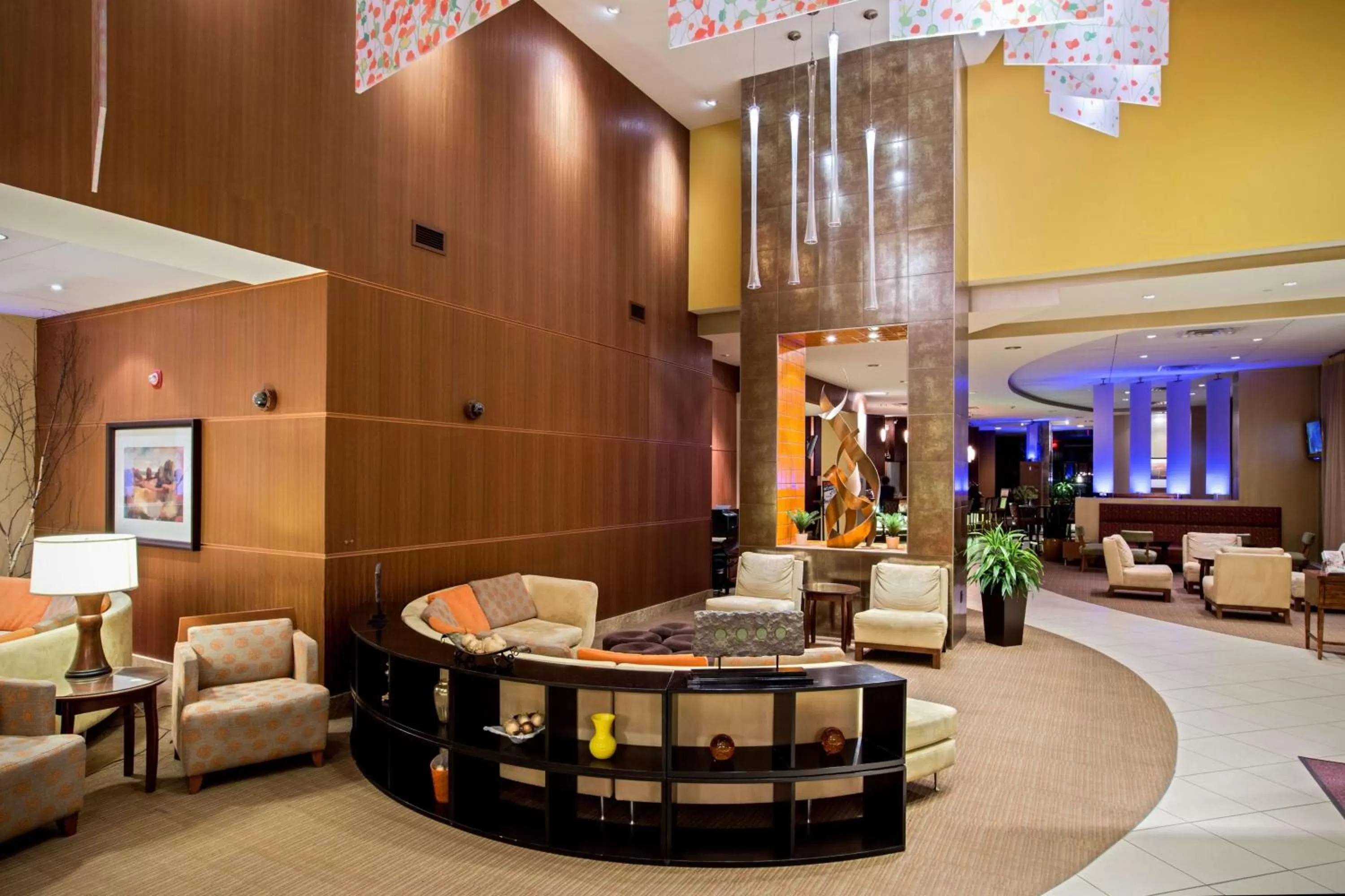 Lobby or reception in Sonesta Milwaukee West Wauwatosa