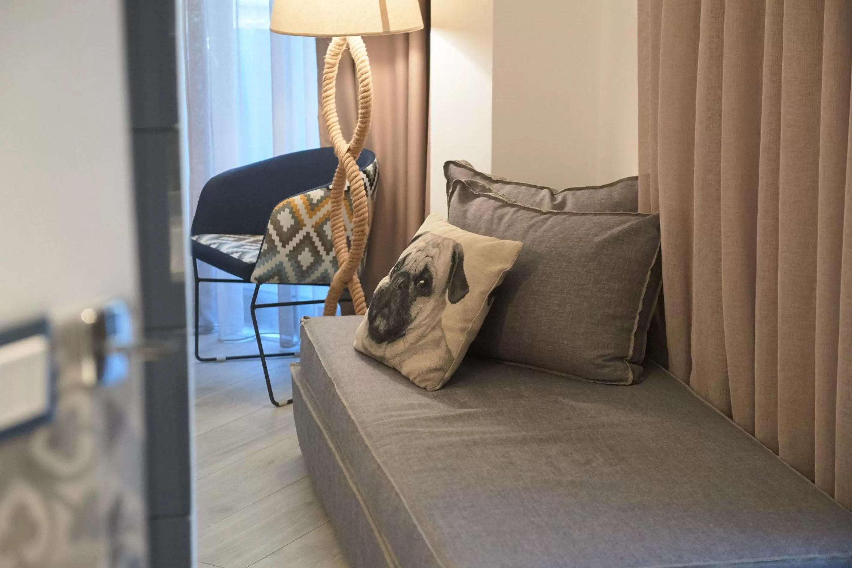 Bed in Blue Bottle Boutique Hotel