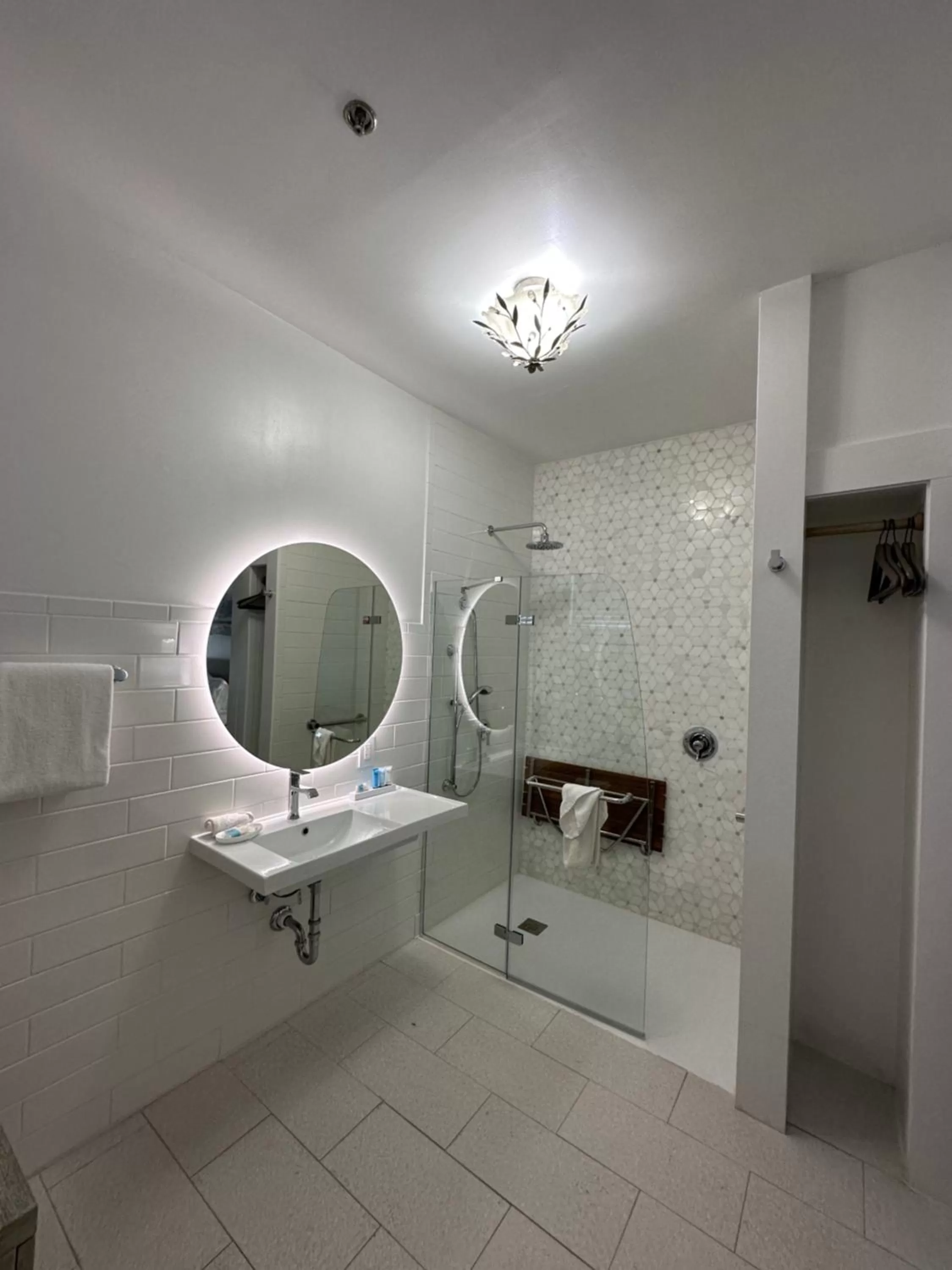 Shower, Bathroom in Elaine's Cape May Boutique Hotel