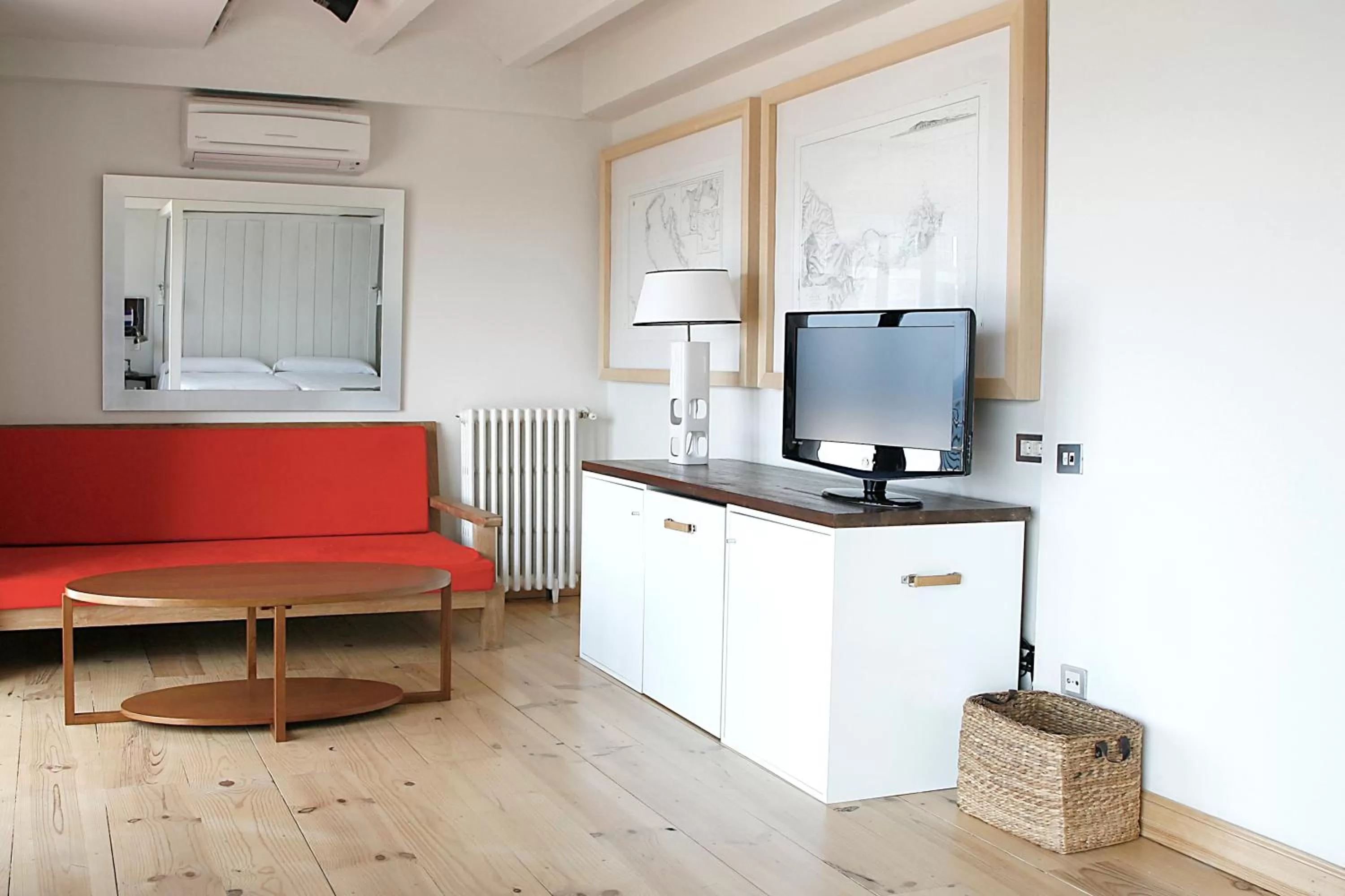 Decorative detail in Hotel Trias