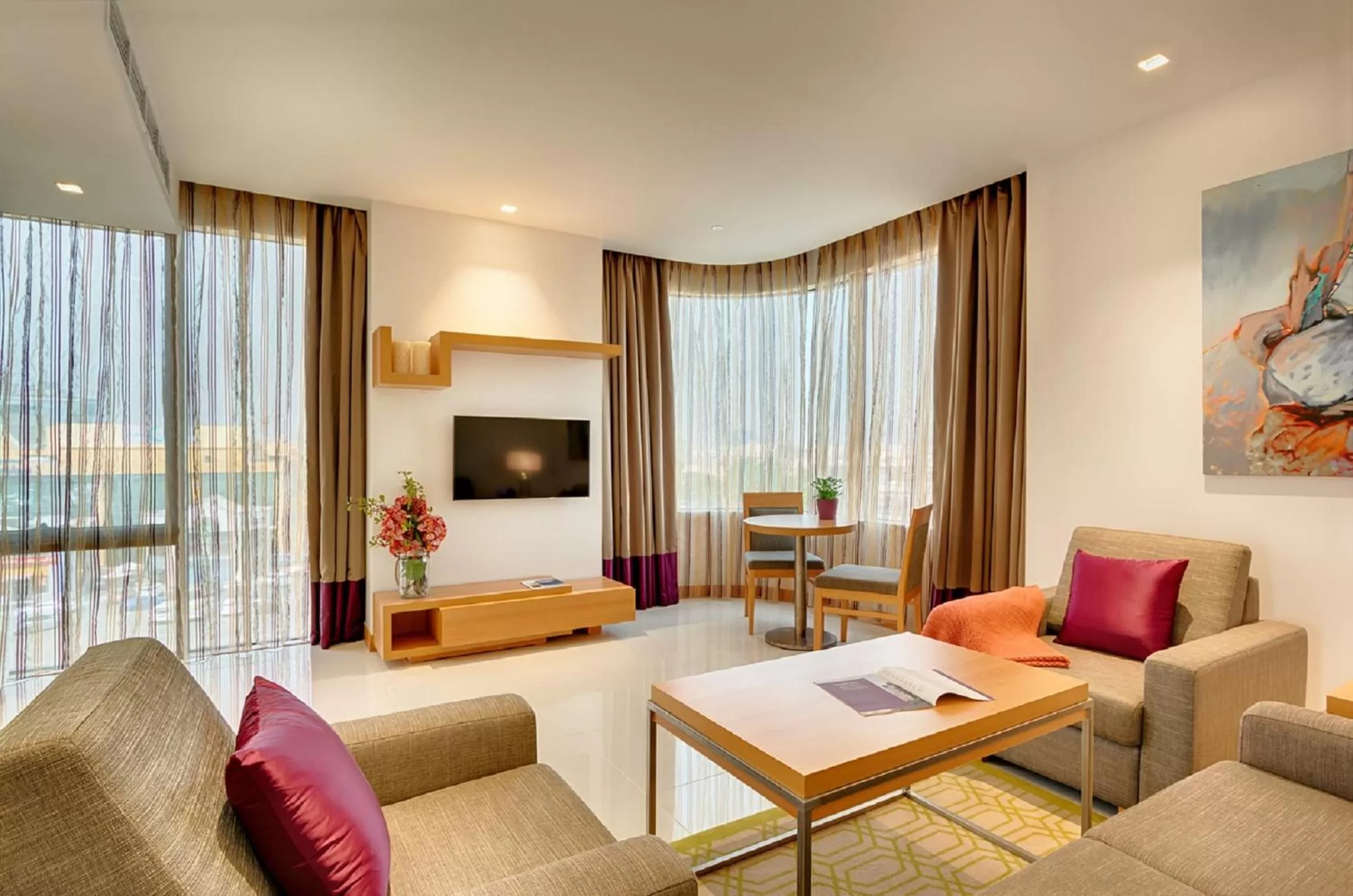 TV and multimedia in Spectrums Al Salamah Jeddah