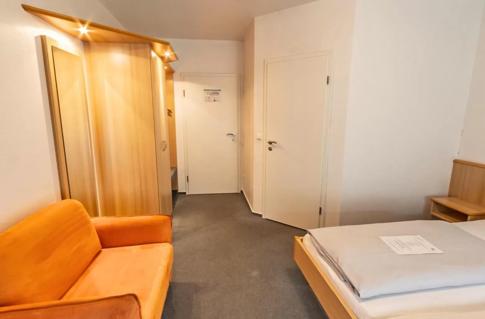 Photo of the whole room, Bed in Hotel-Gasthof zum Ritter