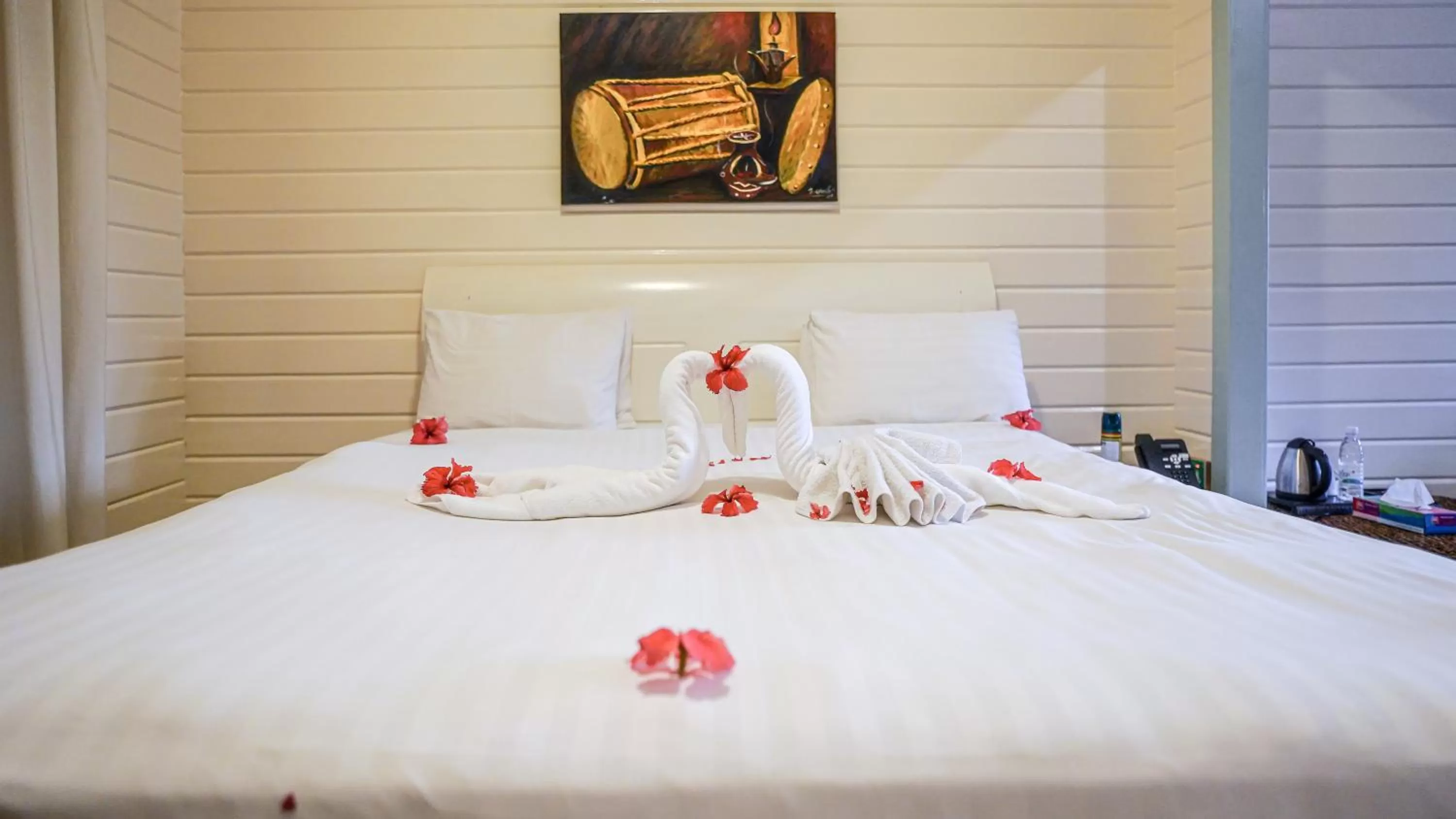 Bed in Itsandra Beach Hotel & Resort